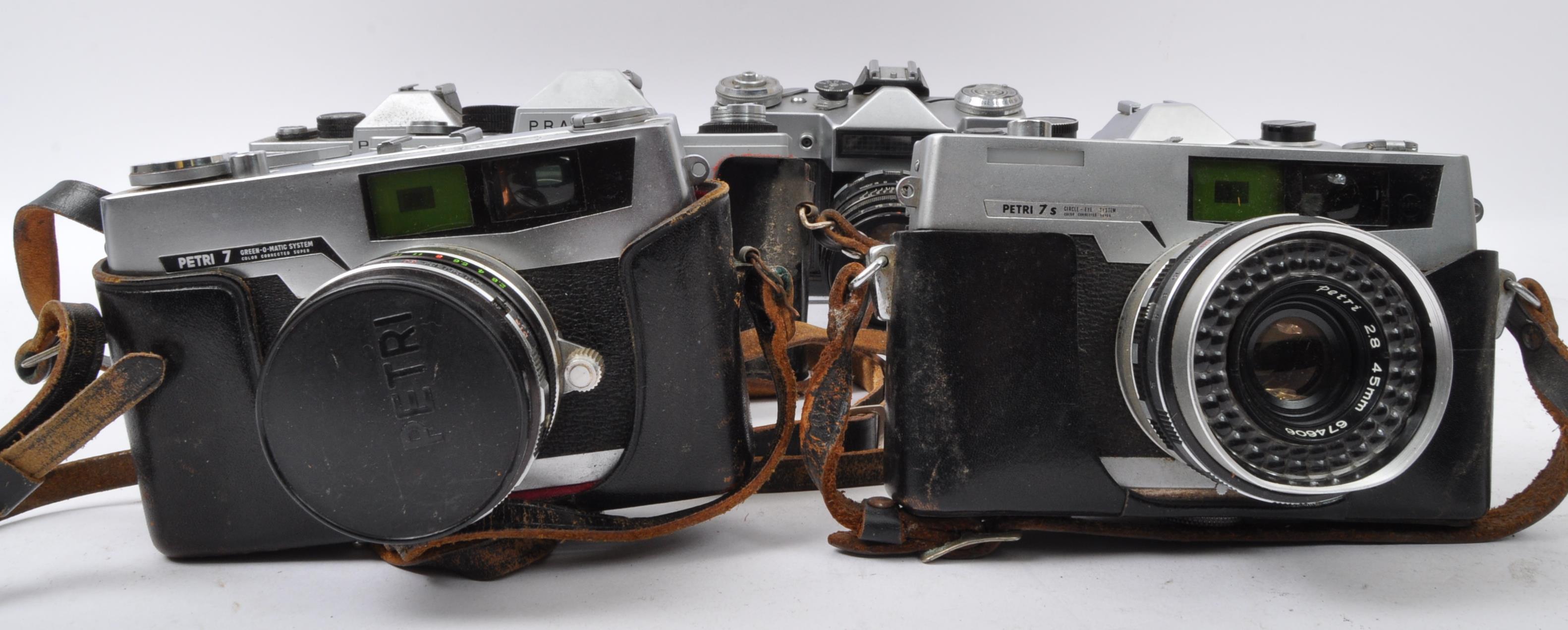 COLLECTION OF 20TH CENTURY CAMERAS & LENSES - Image 4 of 6