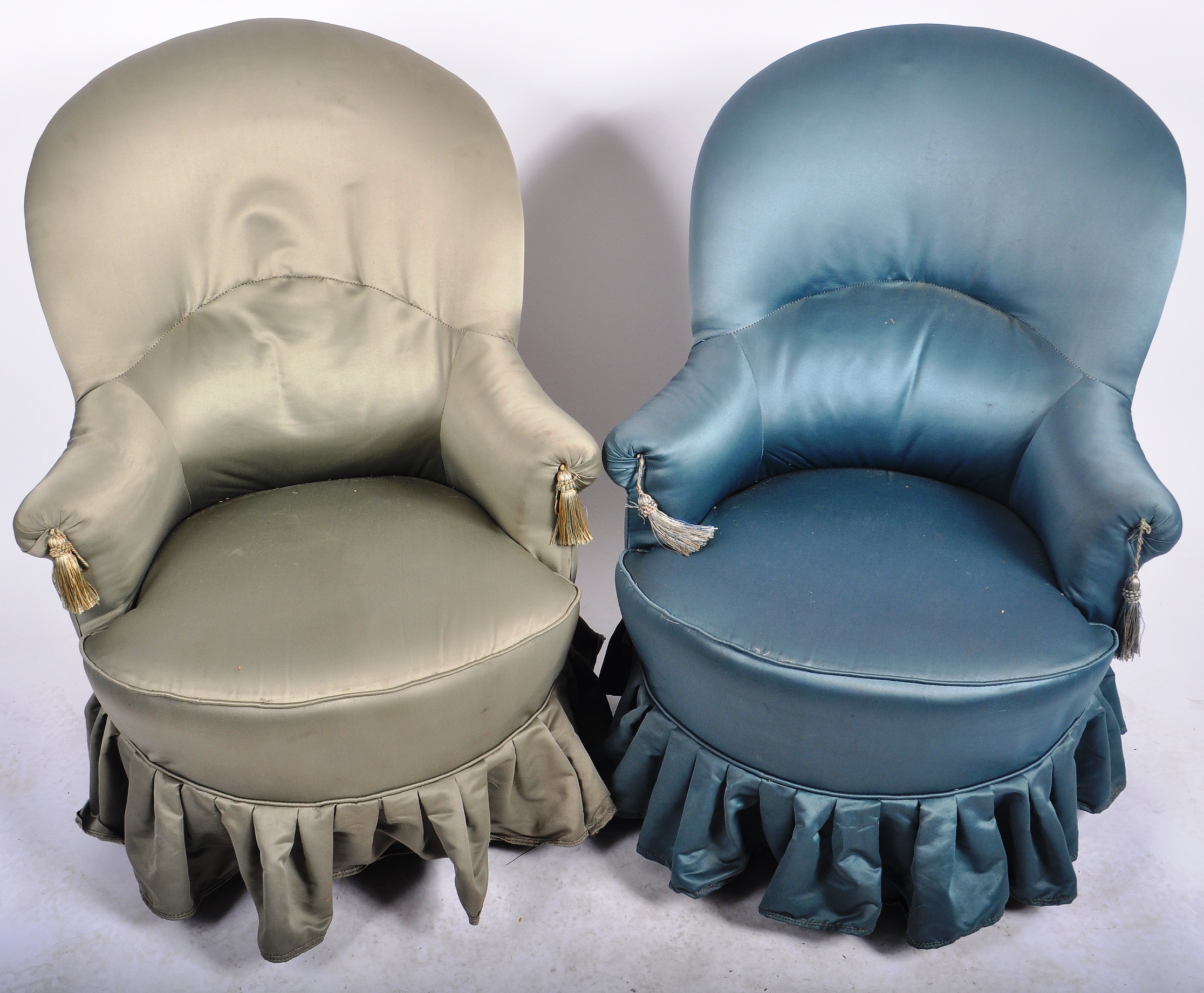 MATCHING PAIR OF FRENCH SALON ARM CHAIRS / BEDROOM CHAIRS - Image 2 of 5