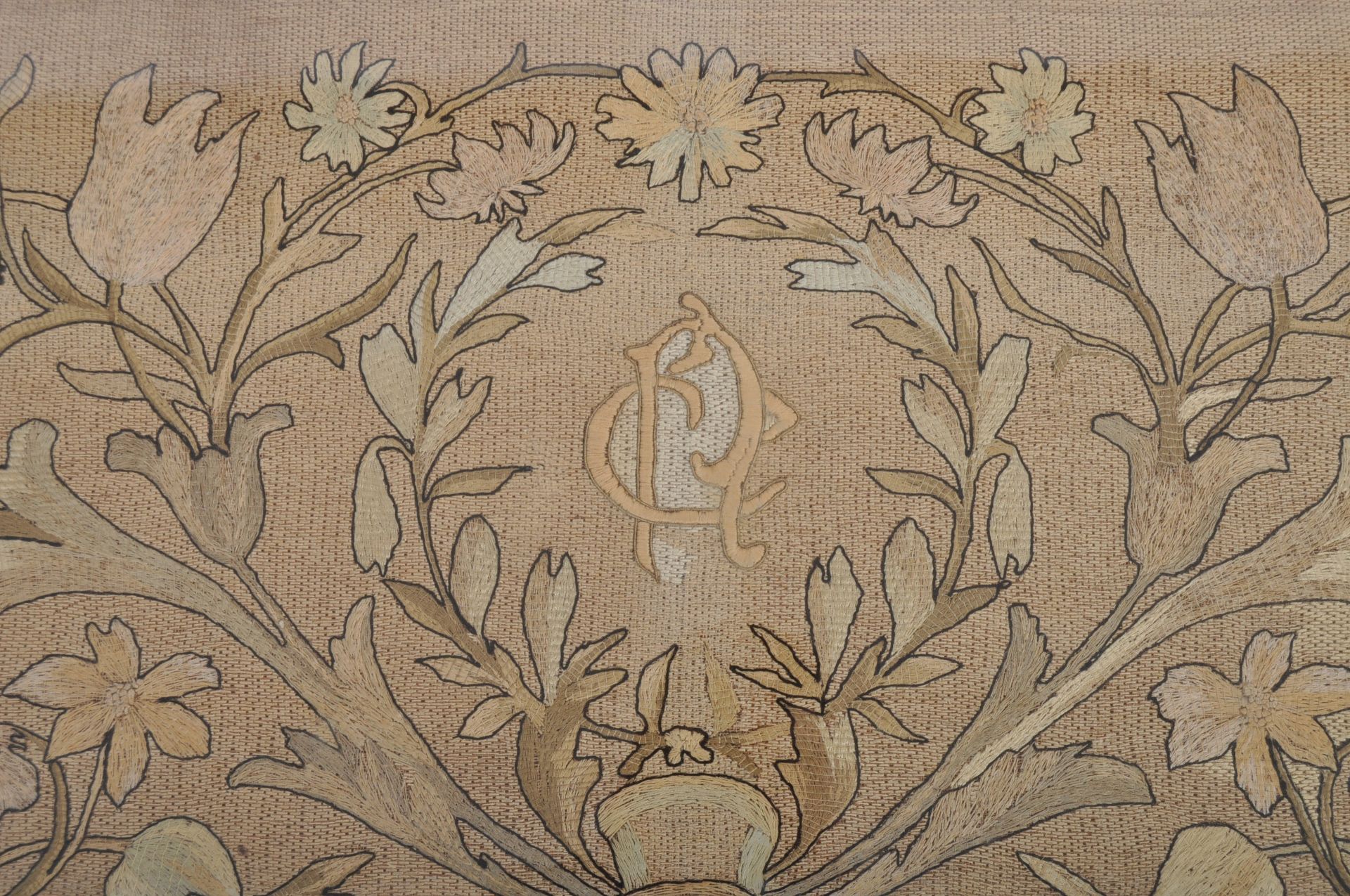 19TH CENTURY EMBROIDERED TAPESTRY WITHIN CARVED FRAME - Image 2 of 5