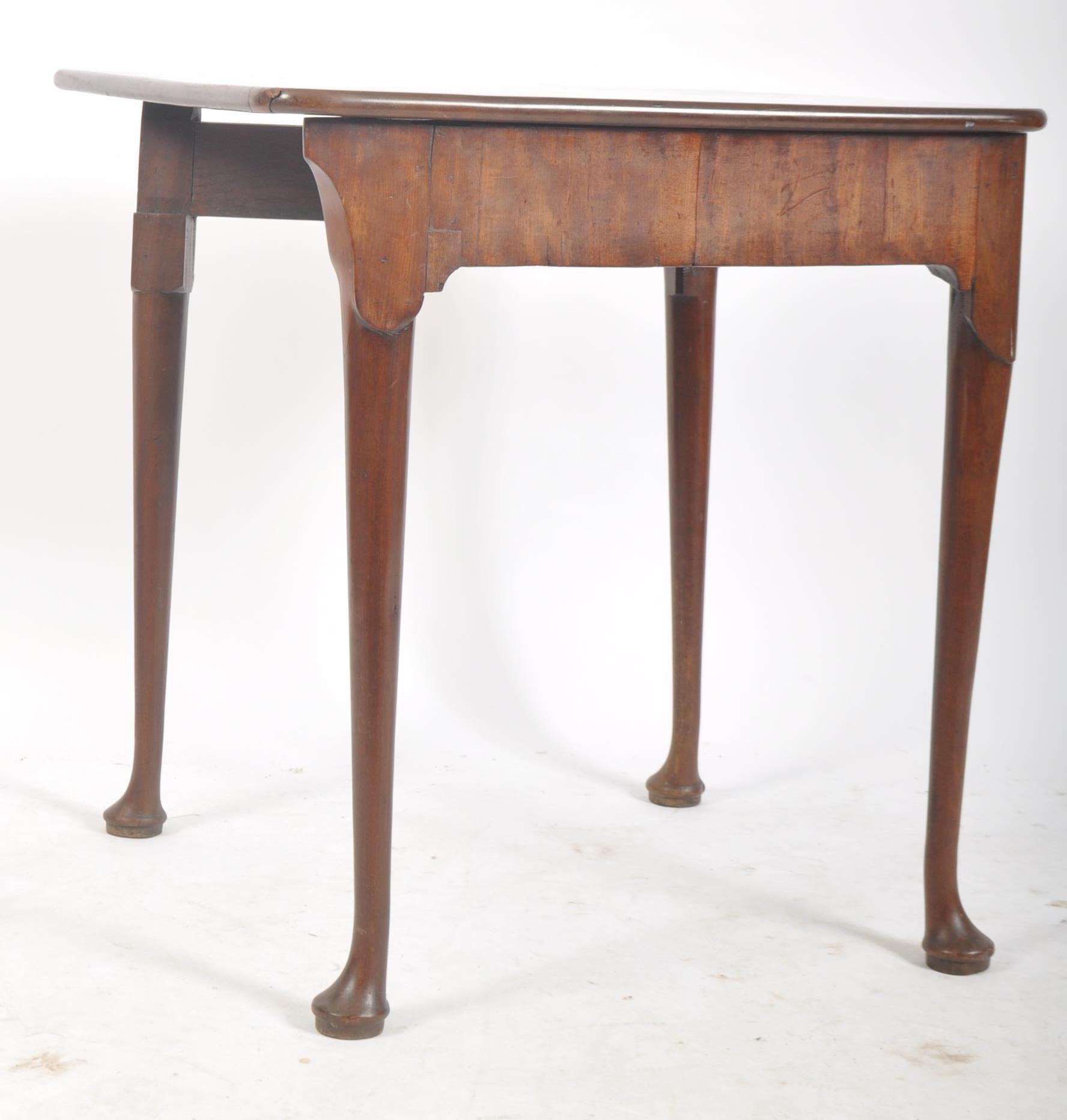 MANNER OF GILLOWS - GEORGE III MAHOGANY CORNER PAD FOOT TABLE - Image 10 of 11