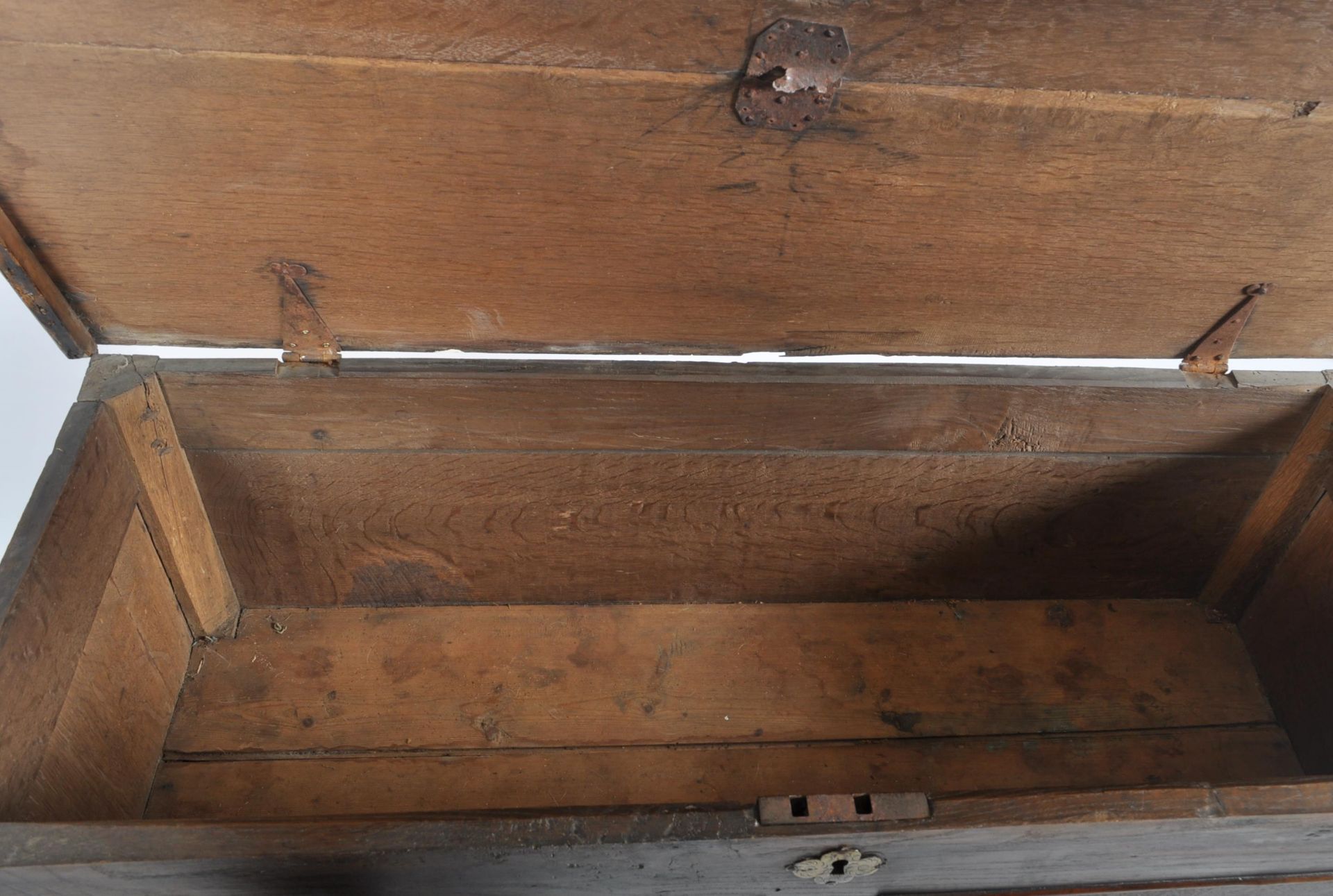 17TH CENTURY COMMONWEALTH OAK MULE CHEST COFFER CHEST - Image 5 of 9