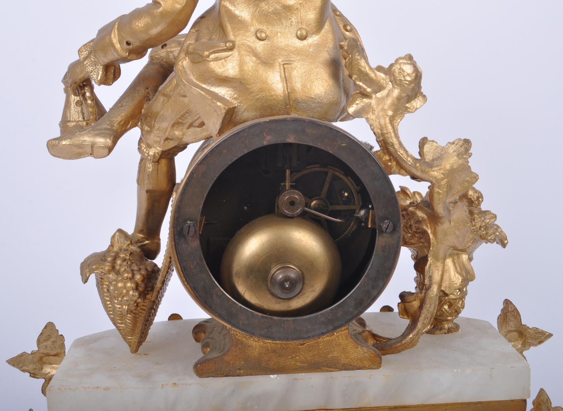 19TH CENTURY FRENCH 8 DAY GILT ORMOLU & MARBLE CLOCK - Image 10 of 10