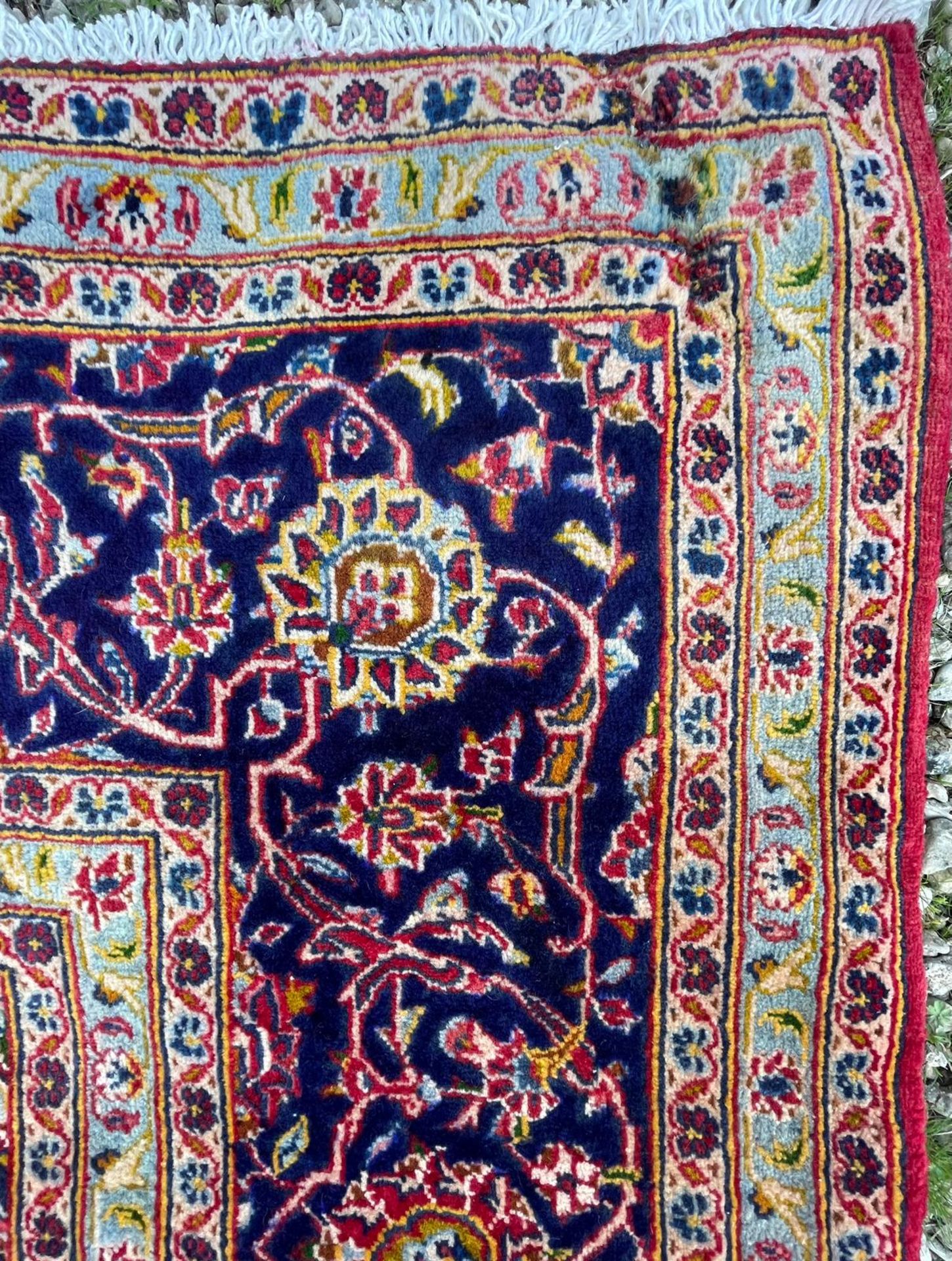 EARLY 20TH CENTURY CENTRAL PERSIAN KASHAN FLOOR CARPET RUG - Image 4 of 6