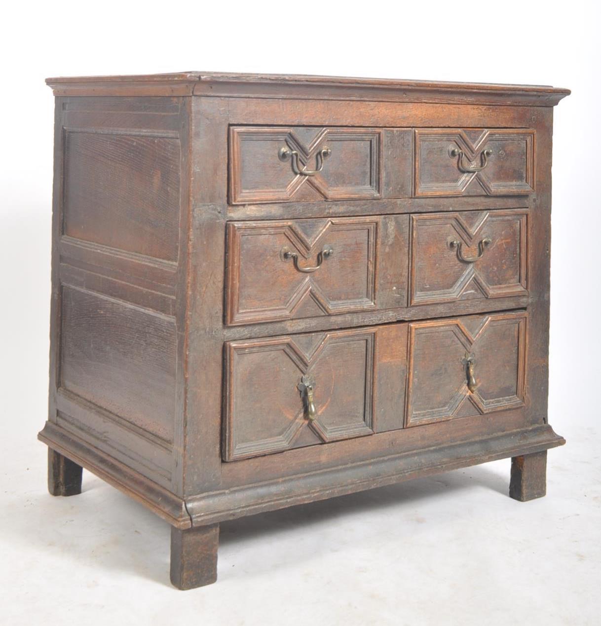 17TH CENTURY JACOBEAN PERIOD OAK WOOD CHEST OF DRAWERS - Image 2 of 7