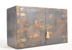 EARLY 20TH CENTURY CHINESE ORIENTAL CHINOISERIE WALL CUPBOARD