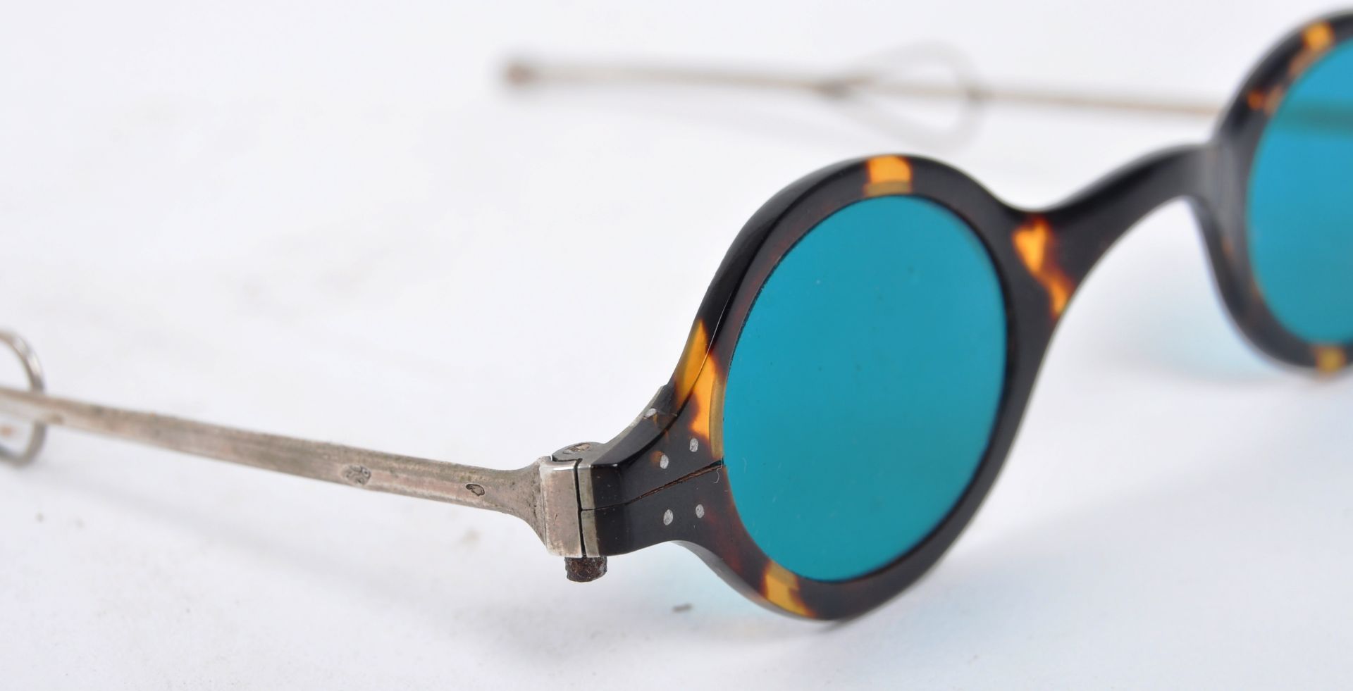 SHAGREEN CASED - BLUE GLASS 19TH CENTURY SPECTACLES - Image 5 of 8