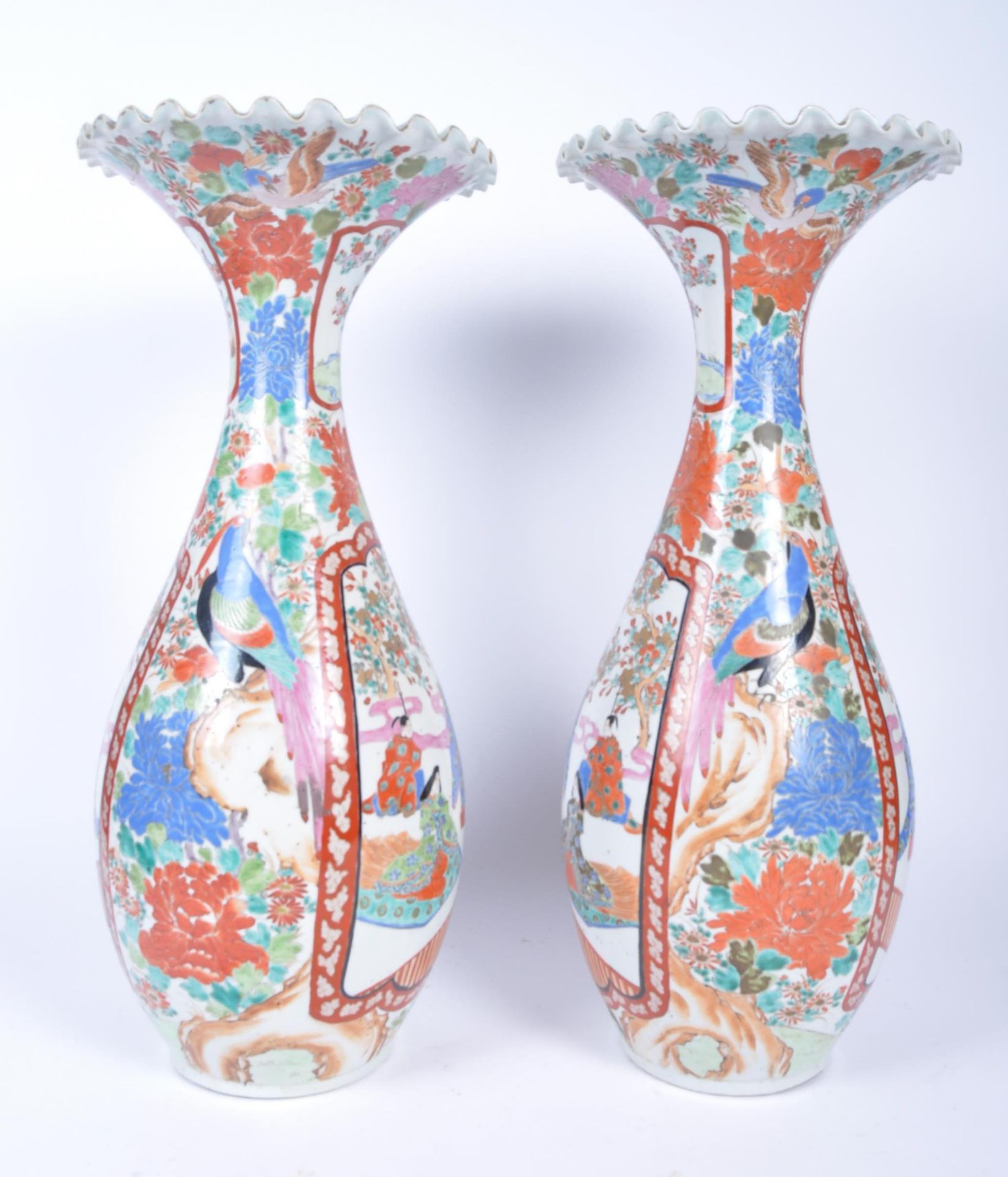 PAIR LARGE 19TH CENTURY CHINESE FAMILLE ROSE FLOOR VASES - Image 6 of 6