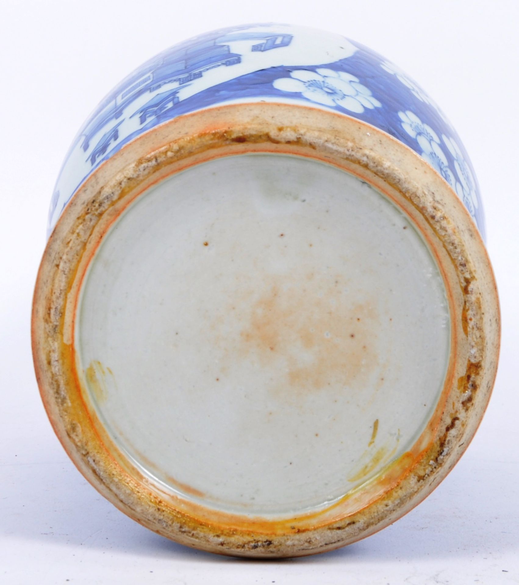 THREE 19TH CENTURY QING DYNASTY PORCELAIN & CERAMIC ITEMS - Image 9 of 9