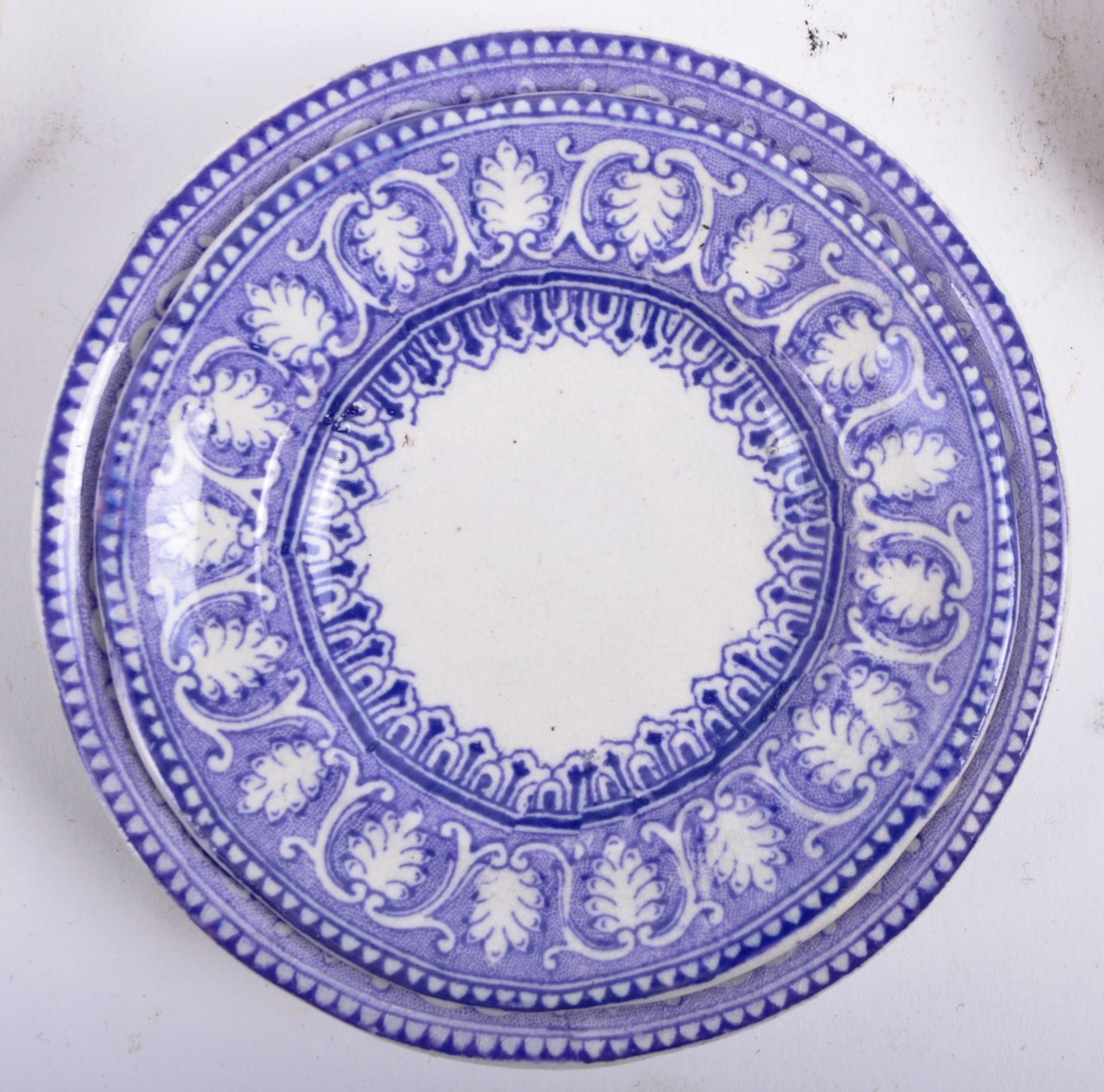 VICTORIAN DAVENPORT 'LILAC ATHENS' CERAMIC MINIATURE DINNER SET - Image 6 of 7