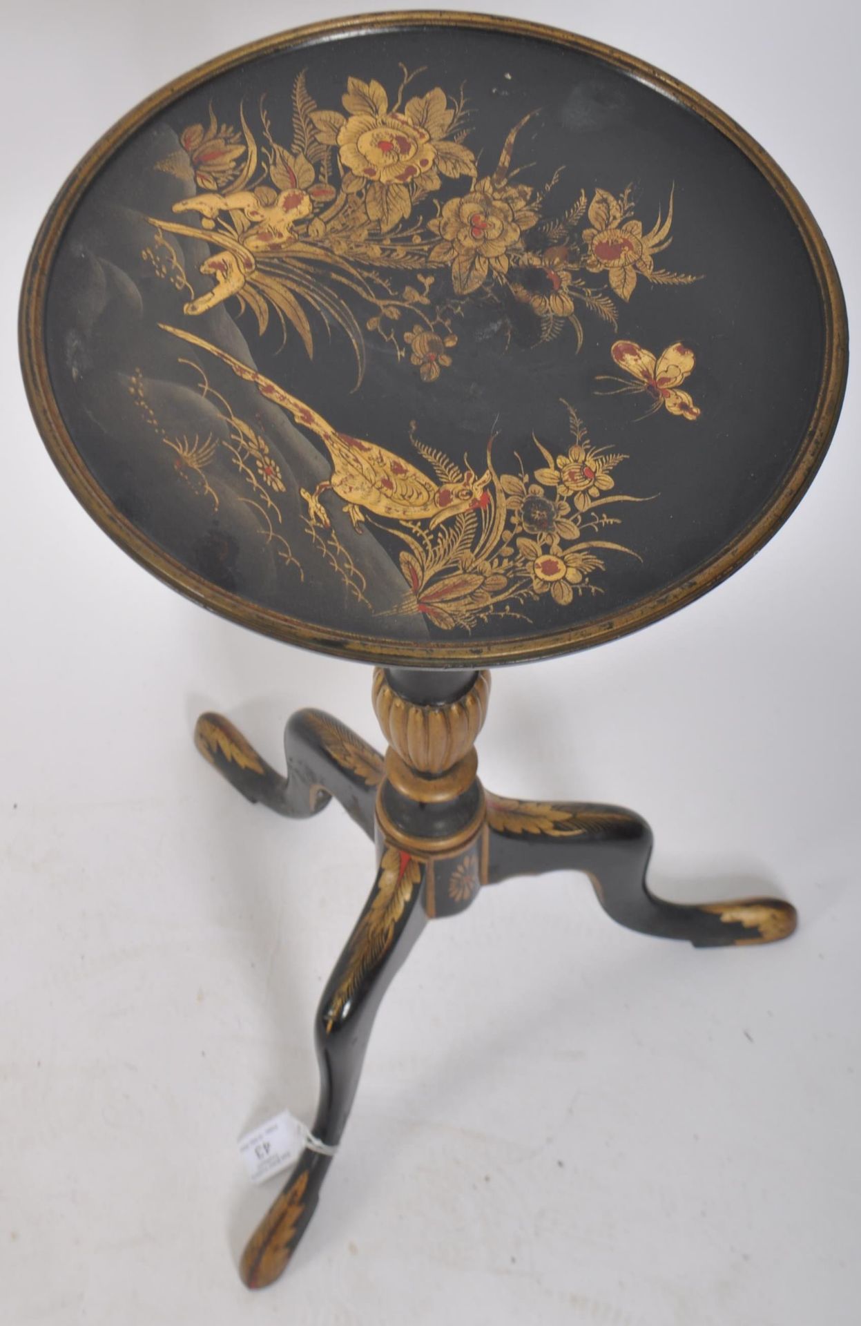 19TH CENTURY BLACK LACQUERED CHINOISERIE PEDESTAL WINE TABLE - Image 2 of 5