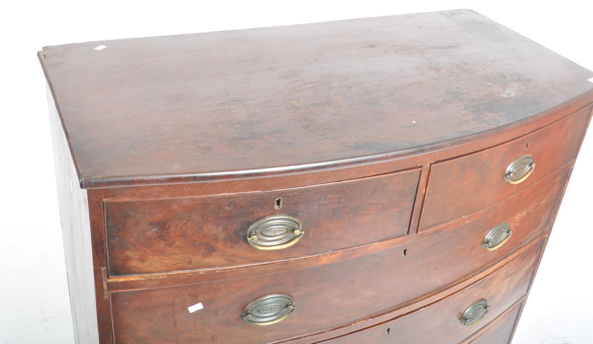 19TH CENTURY GEORGE III MAHOGANY BOW FRONT CHEST OF DRAWERS - Image 2 of 7