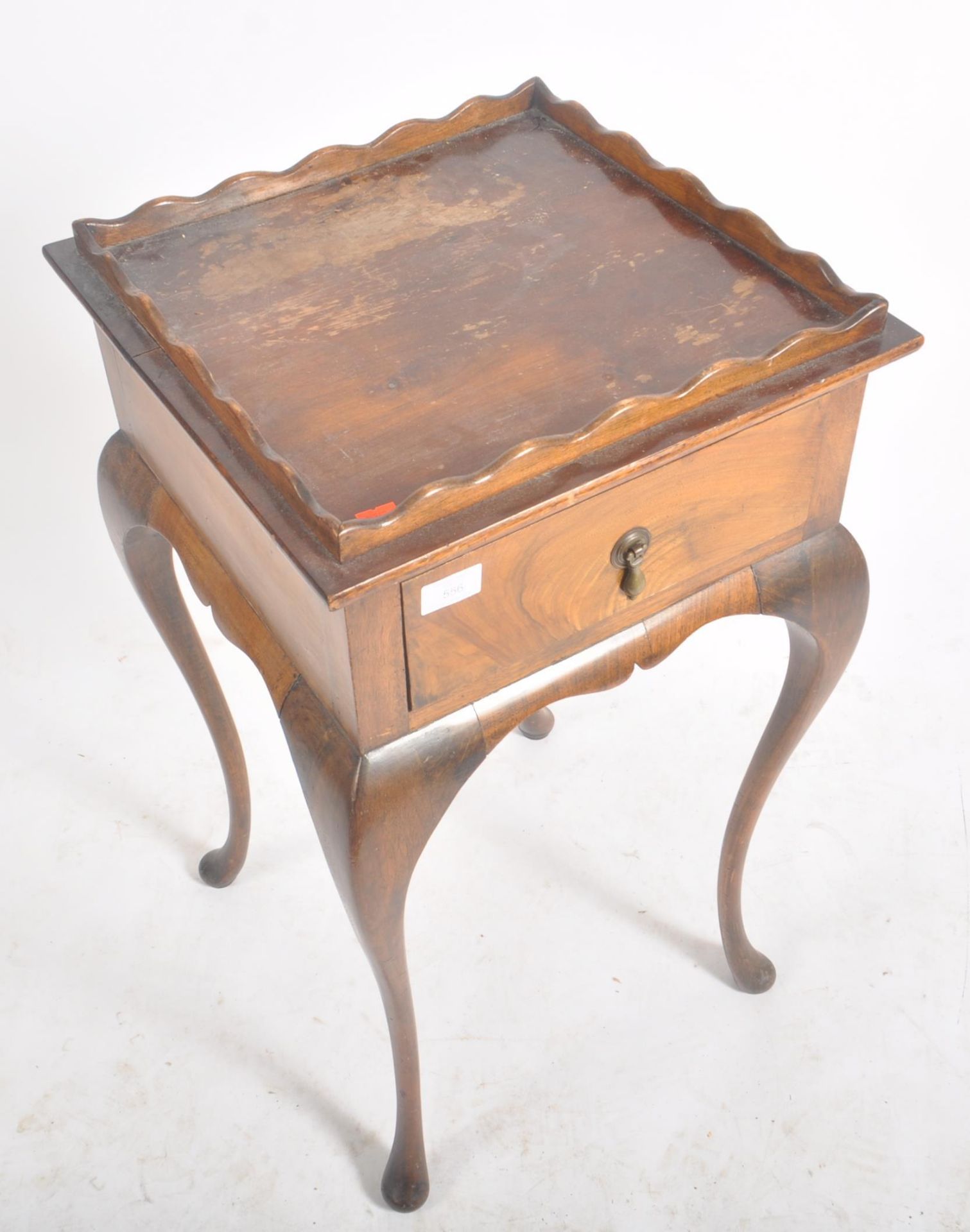 QUEEN ANNE REVIVAL CIRCA 1900 WALNUT BEDSIDE CABINET TABLE - Image 3 of 8
