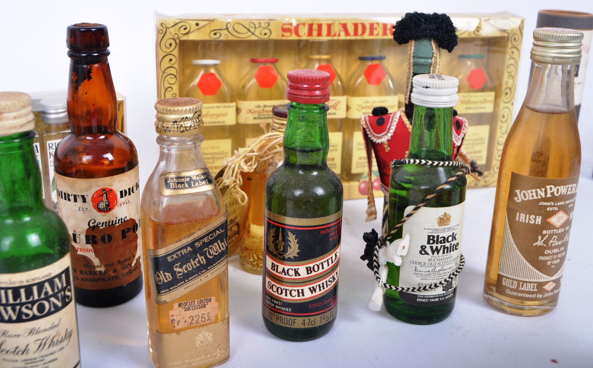 ASSORTED WHISKY, COGNAC, SHERRY & OTHER SPIRIT MINIATURES - Image 11 of 16