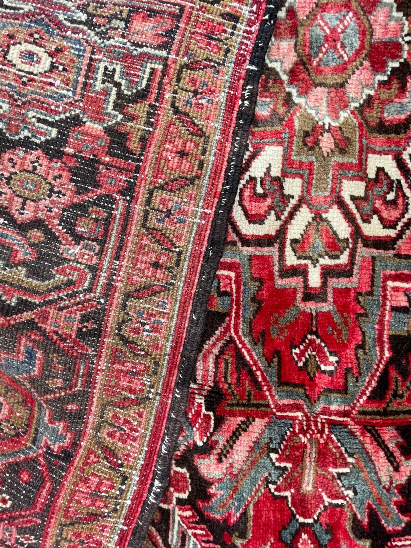 19TH CENTURY CENTRAL PERSIAN HERIZ FLOOR CARPET - Image 5 of 6