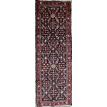 LATE 19TH CENTURY NORTH WEST PERSIAN MAHAL FLOOR RUG