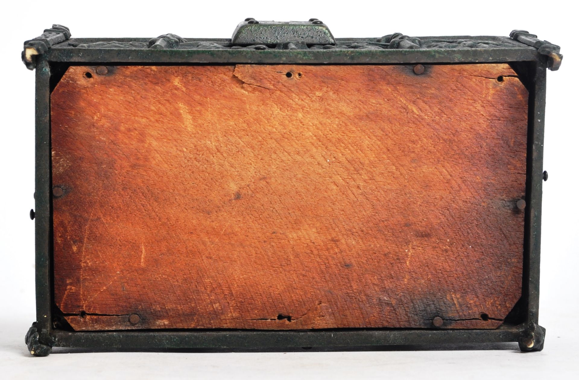 SMALL NINETEENTH CENTURY BRONZE CASKET WITH GOTHIC INLAY - Image 7 of 7