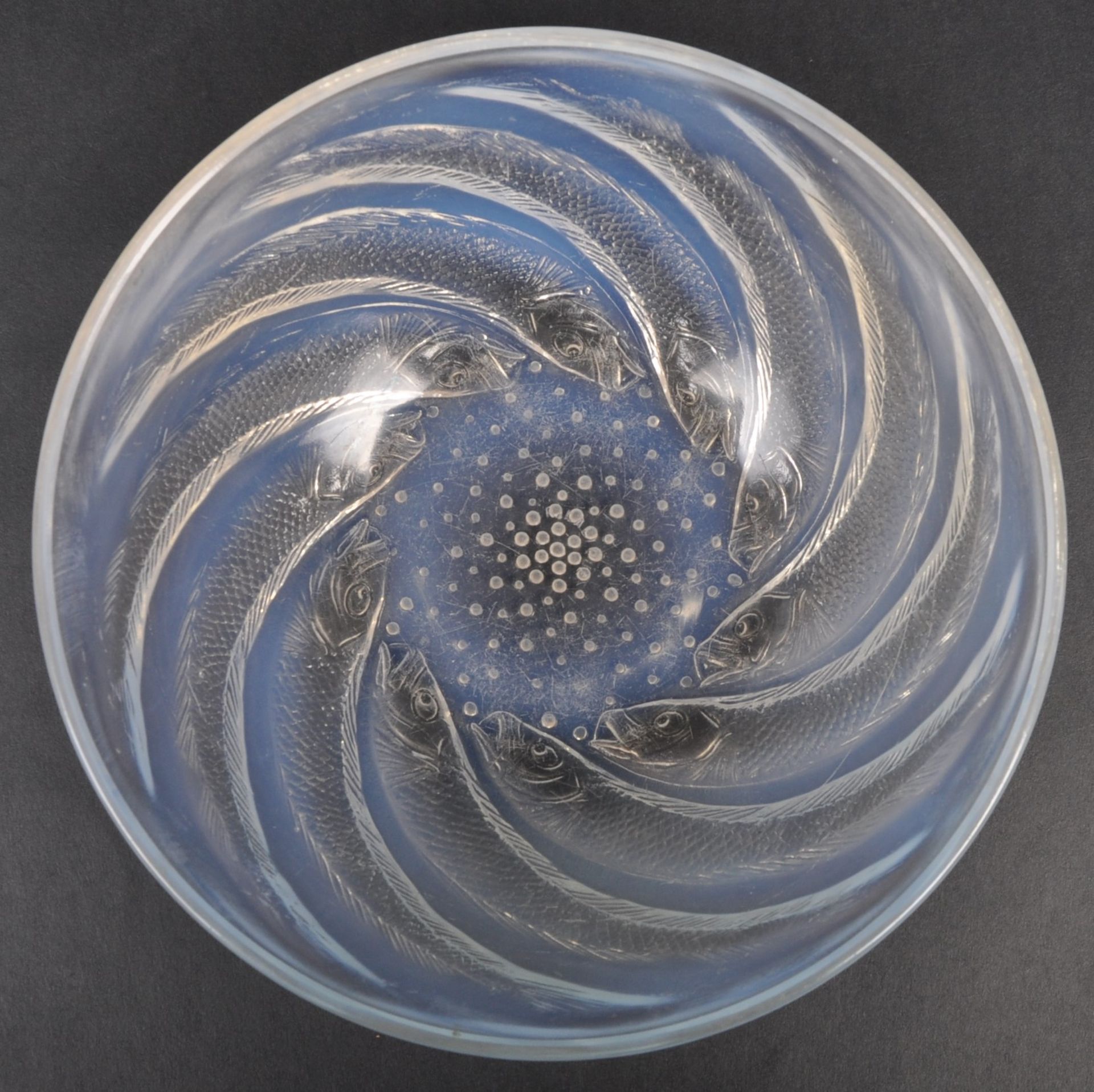 RENE LALIQUE - FRENCH 1920'S OPALESCENT GLASS SARDINE DISH - Image 6 of 9