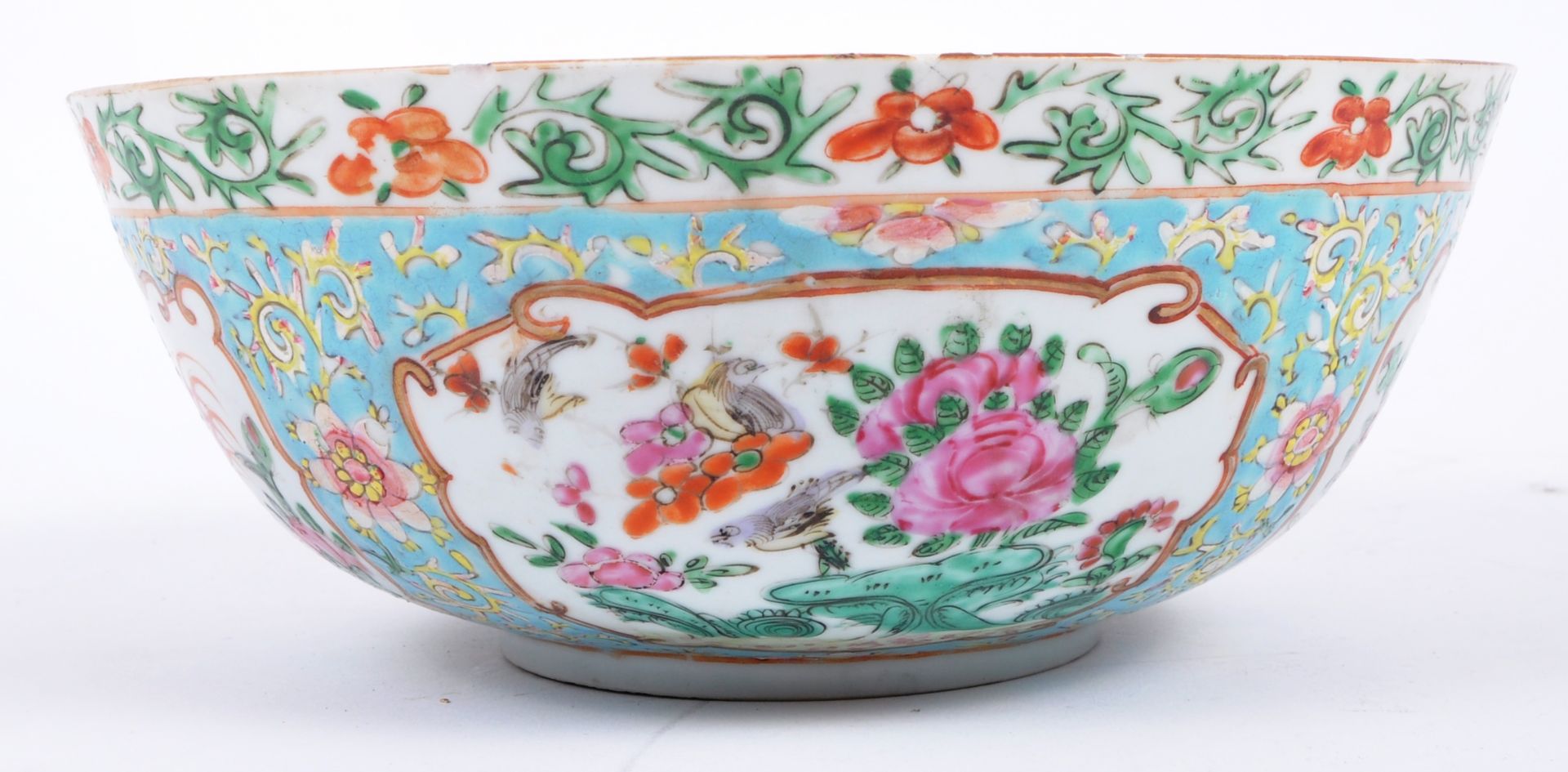 19TH CENTURY CHINESE PORCELAIN FAMILLE ROSE BOWL VASE - Image 5 of 8