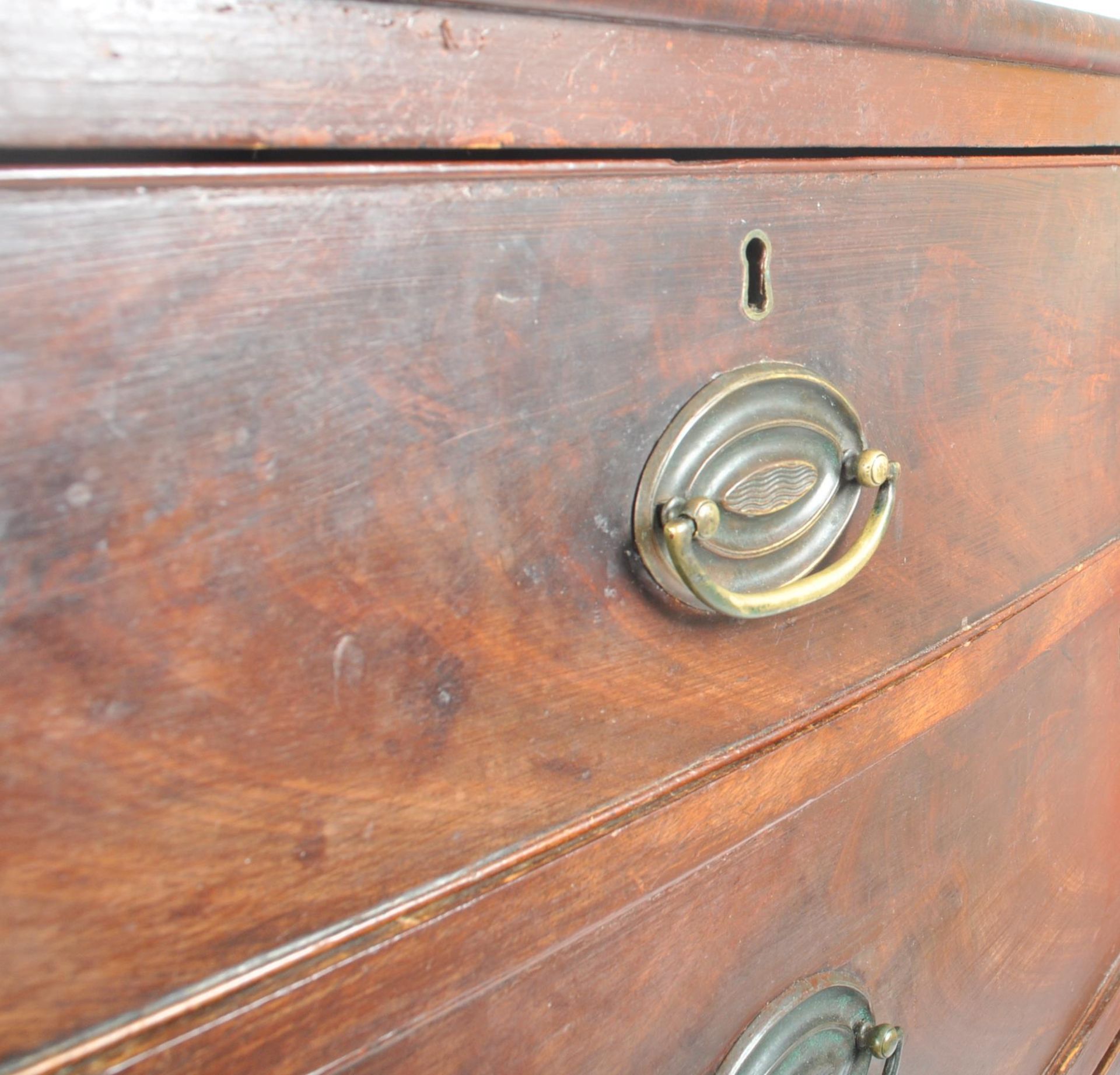 19TH CENTURY GEORGE III MAHOGANY BOW FRONT CHEST OF DRAWERS - Image 3 of 7