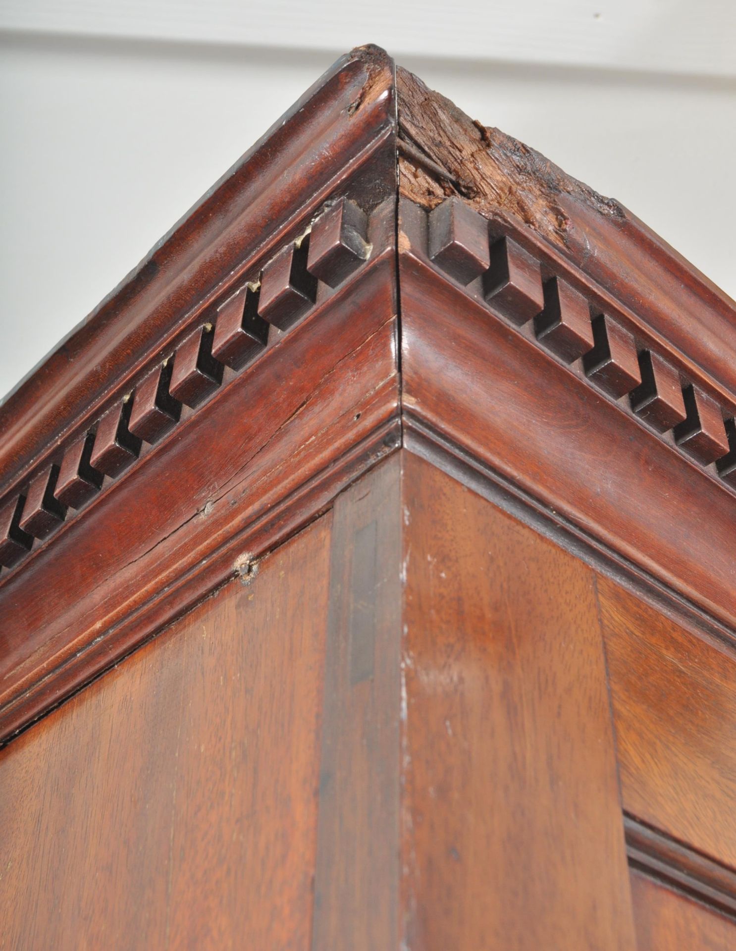 19TH CENTURY GEORGE III MAHOGANY ESTATE BUREAU BOOKCASE - Image 3 of 14