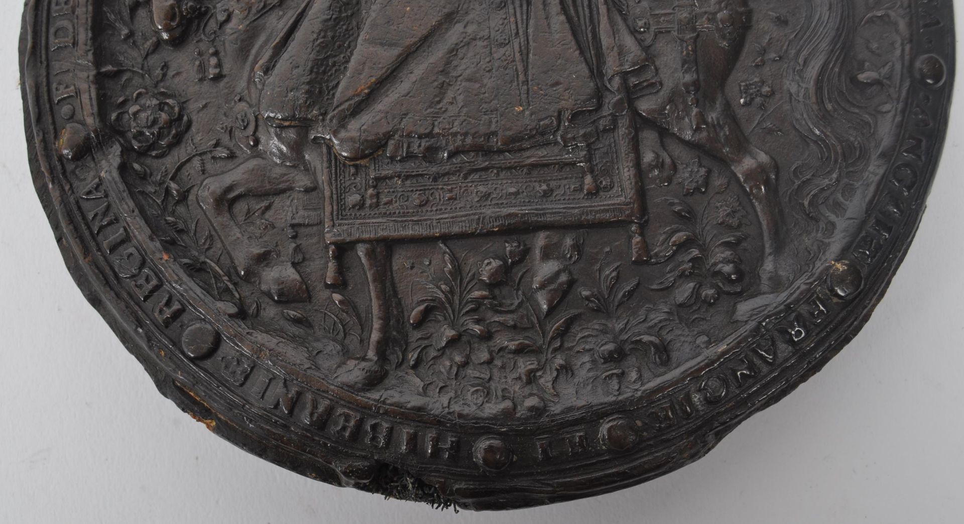 ELIZABETH I GREAT SEAL - LATE SIXTEENTH CENTURY WAX SEAL - Image 4 of 13