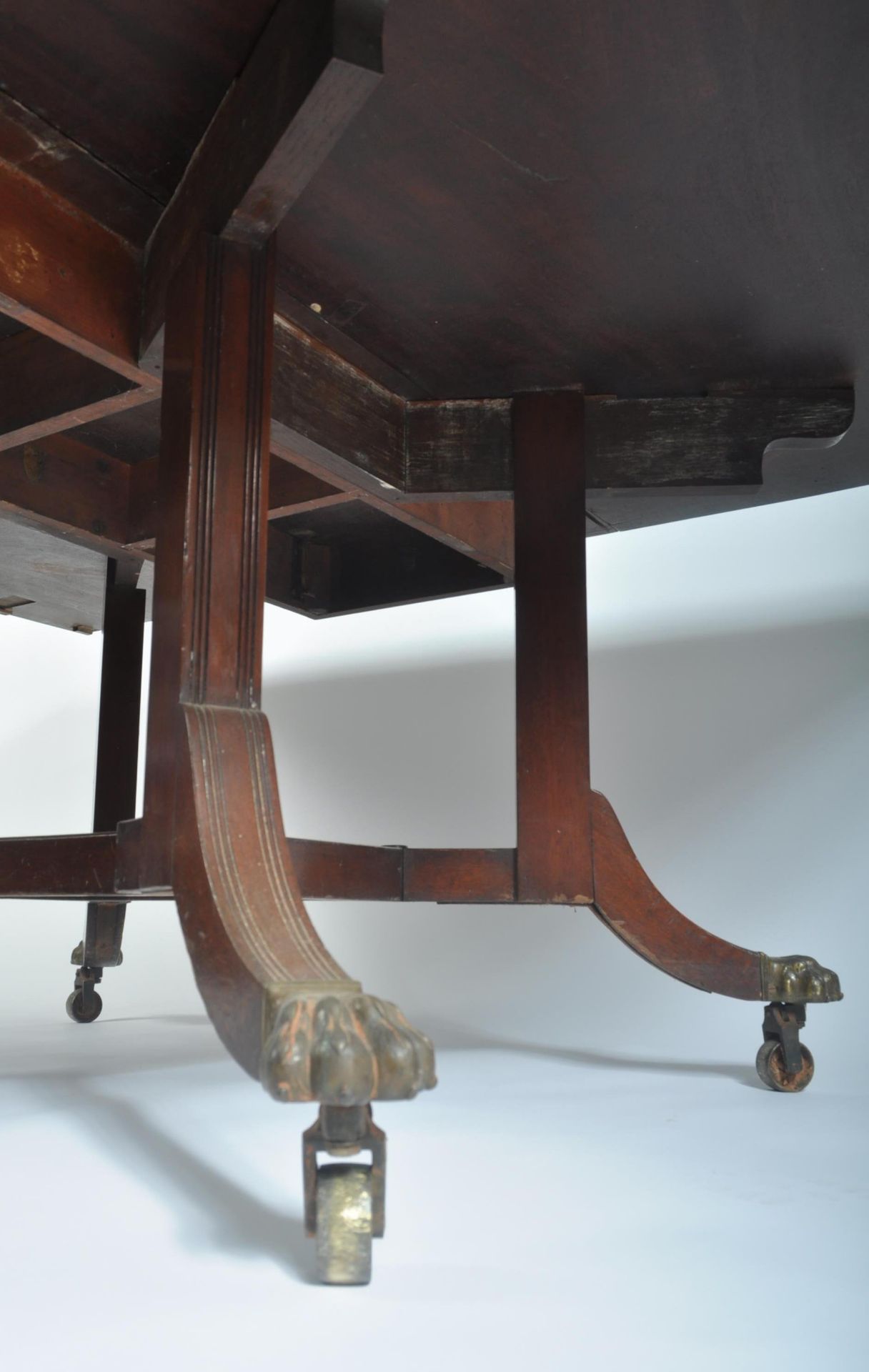 19TH CENTURY MAHOGANY CUMBERLAND ACTION DINING TABLE - Image 2 of 7
