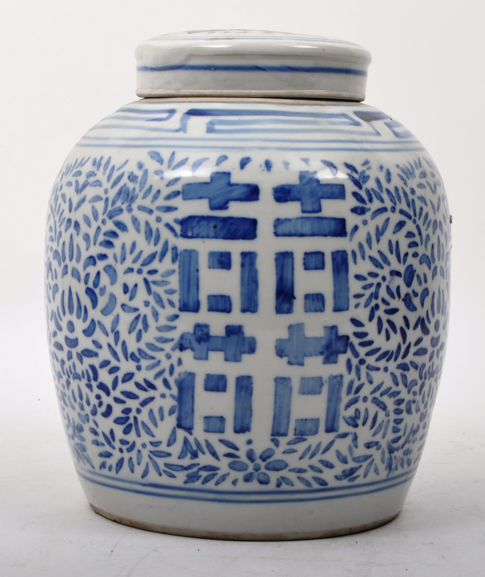 19TH CENTIURY QING DYNASTY BLUE AND WHITE GINGER JAR - Image 3 of 7