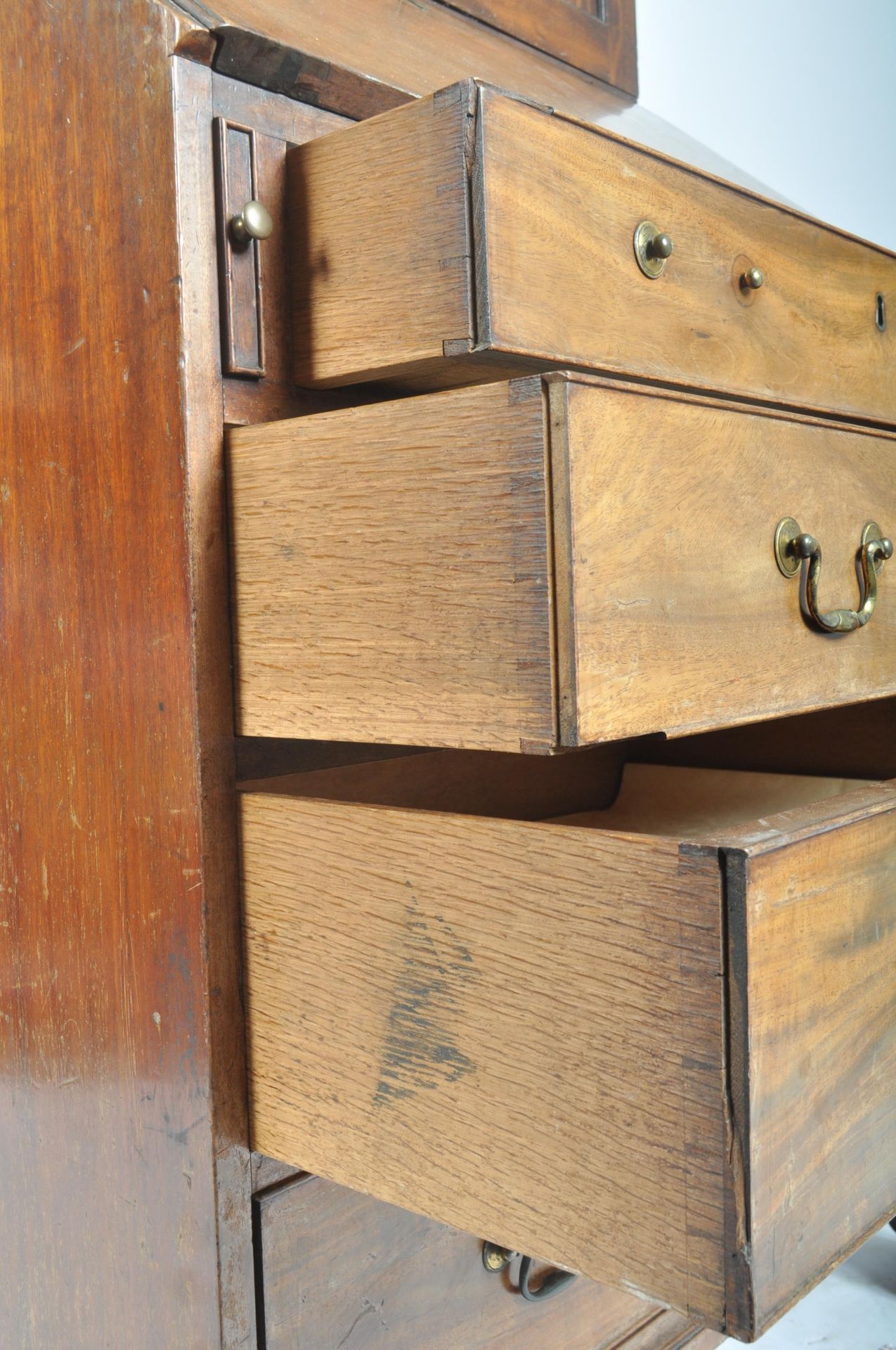 19TH CENTURY GEORGE III MAHOGANY ESTATE BUREAU BOOKCASE - Image 11 of 14