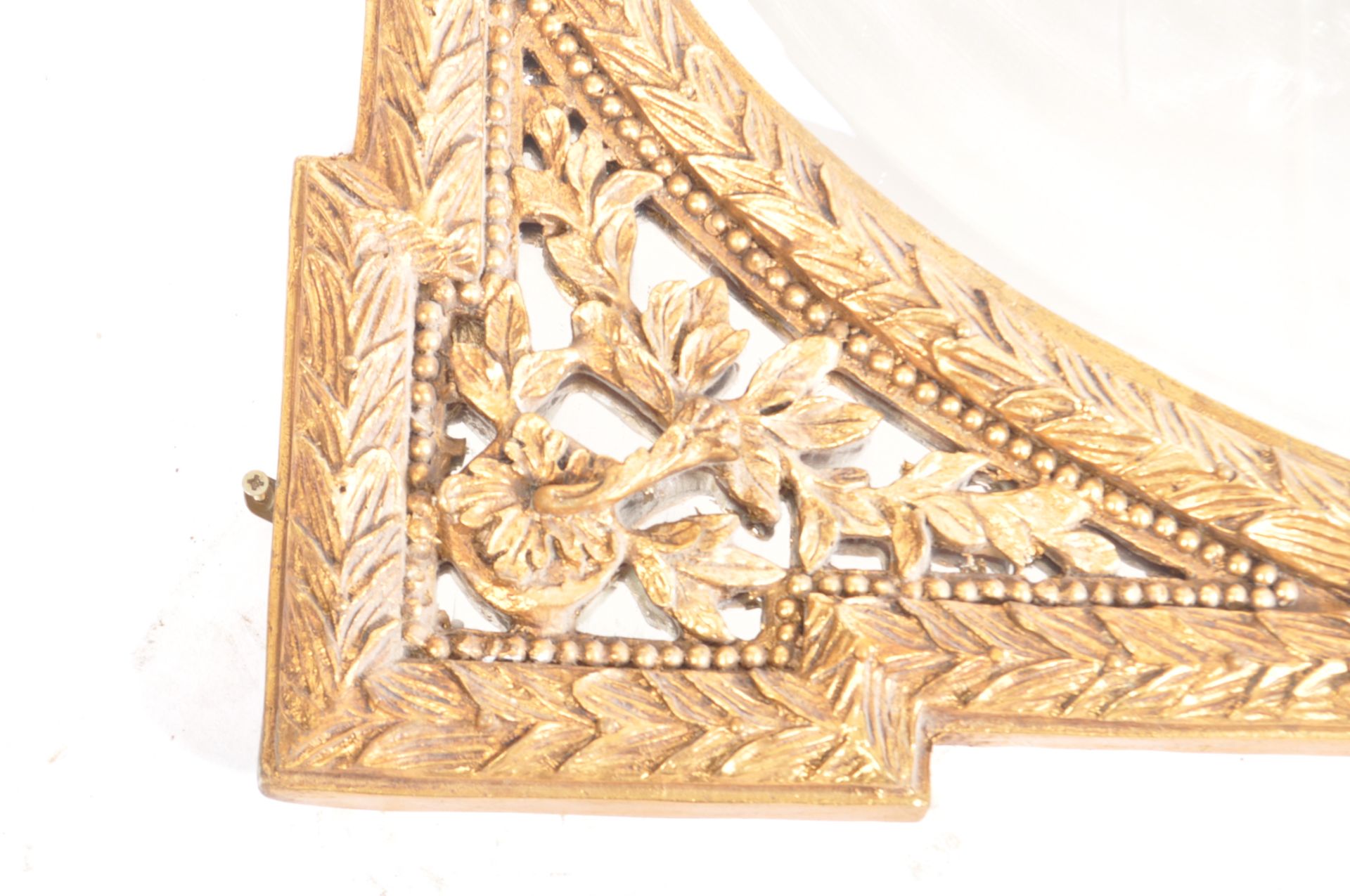 19TH CENTURY FRENCH GILT GESSO GARLAND PUTTI SWAG MIRROR - Image 4 of 7