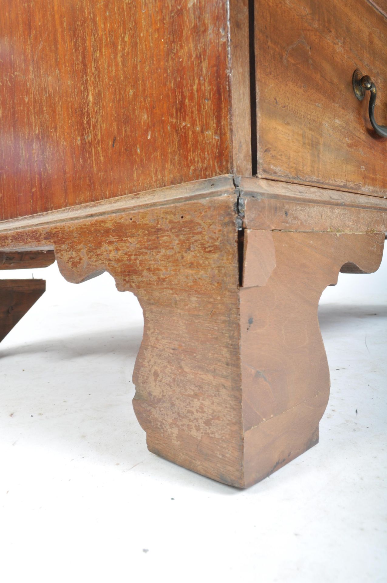 19TH CENTURY GEORGE III MAHOGANY ESTATE BUREAU BOOKCASE - Image 13 of 14