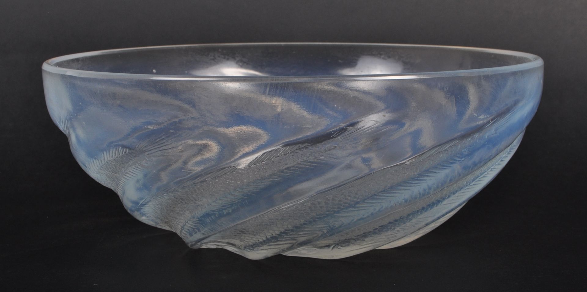 RENE LALIQUE - FRENCH 1920'S OPALESCENT GLASS SARDINE DISH - Image 3 of 9
