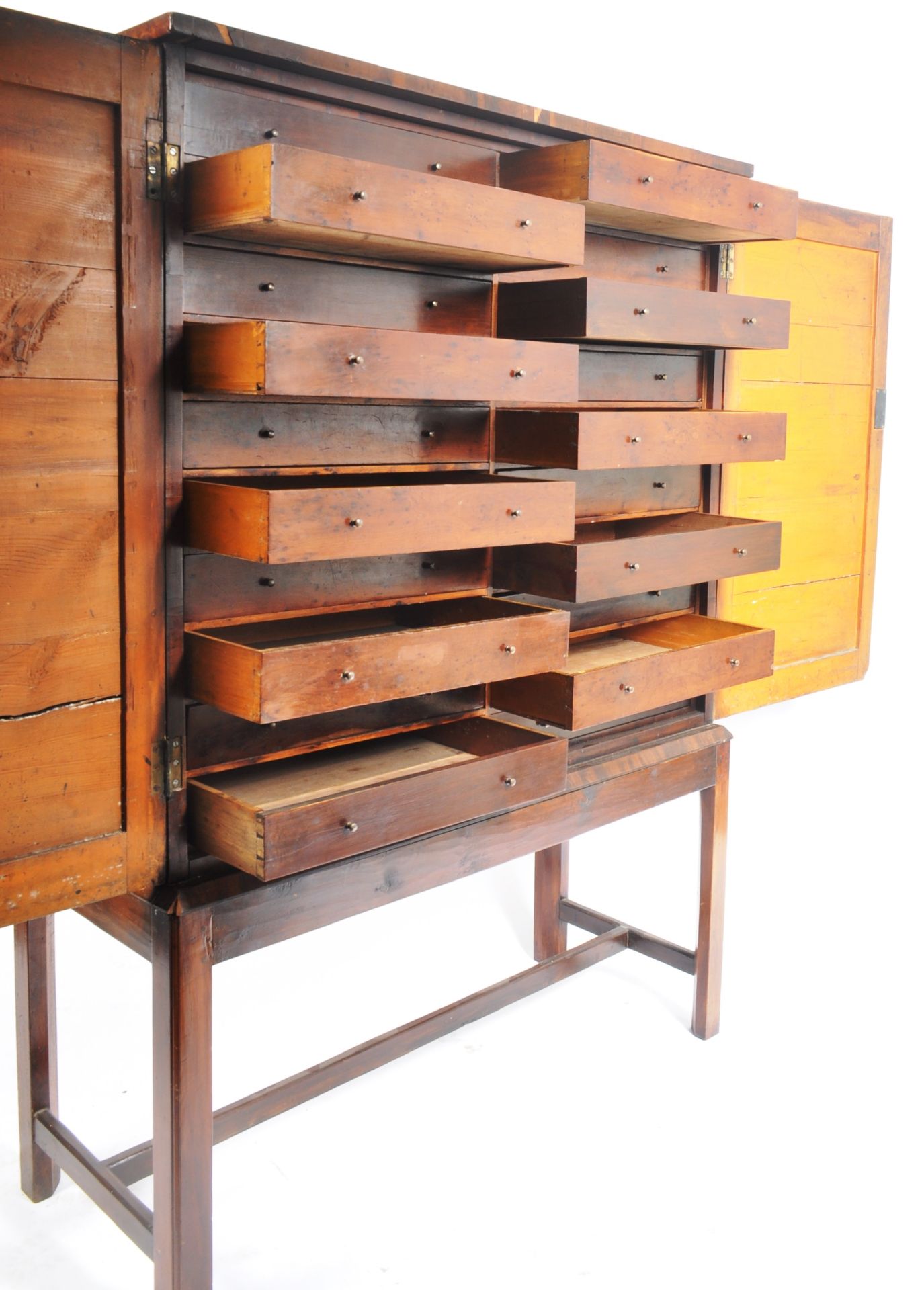 18TH CENTURY YEW WOOD LIBRARY CABINET CHEST ON STAND - Image 6 of 7