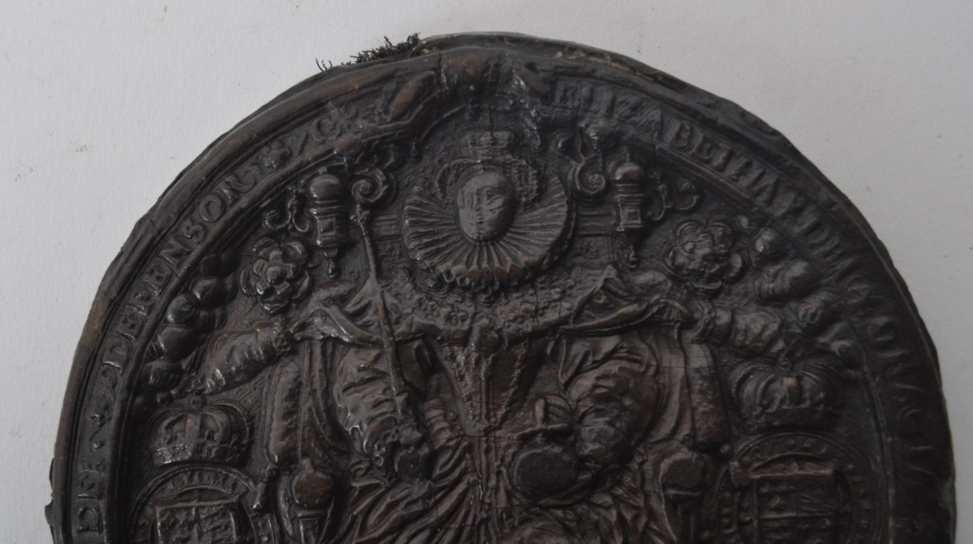 ELIZABETH I GREAT SEAL - LATE SIXTEENTH CENTURY WAX SEAL - Image 13 of 13