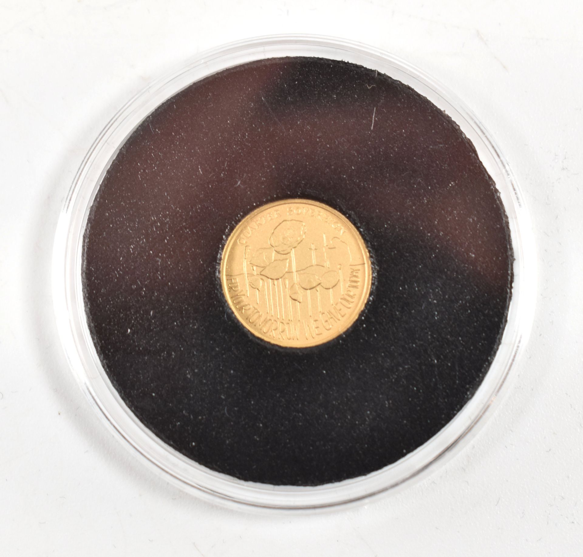 A 2018 ALDERNEY CENTENARY END OF WWI 22CT MATT QUARTER SOVEREIGN - Image 3 of 3