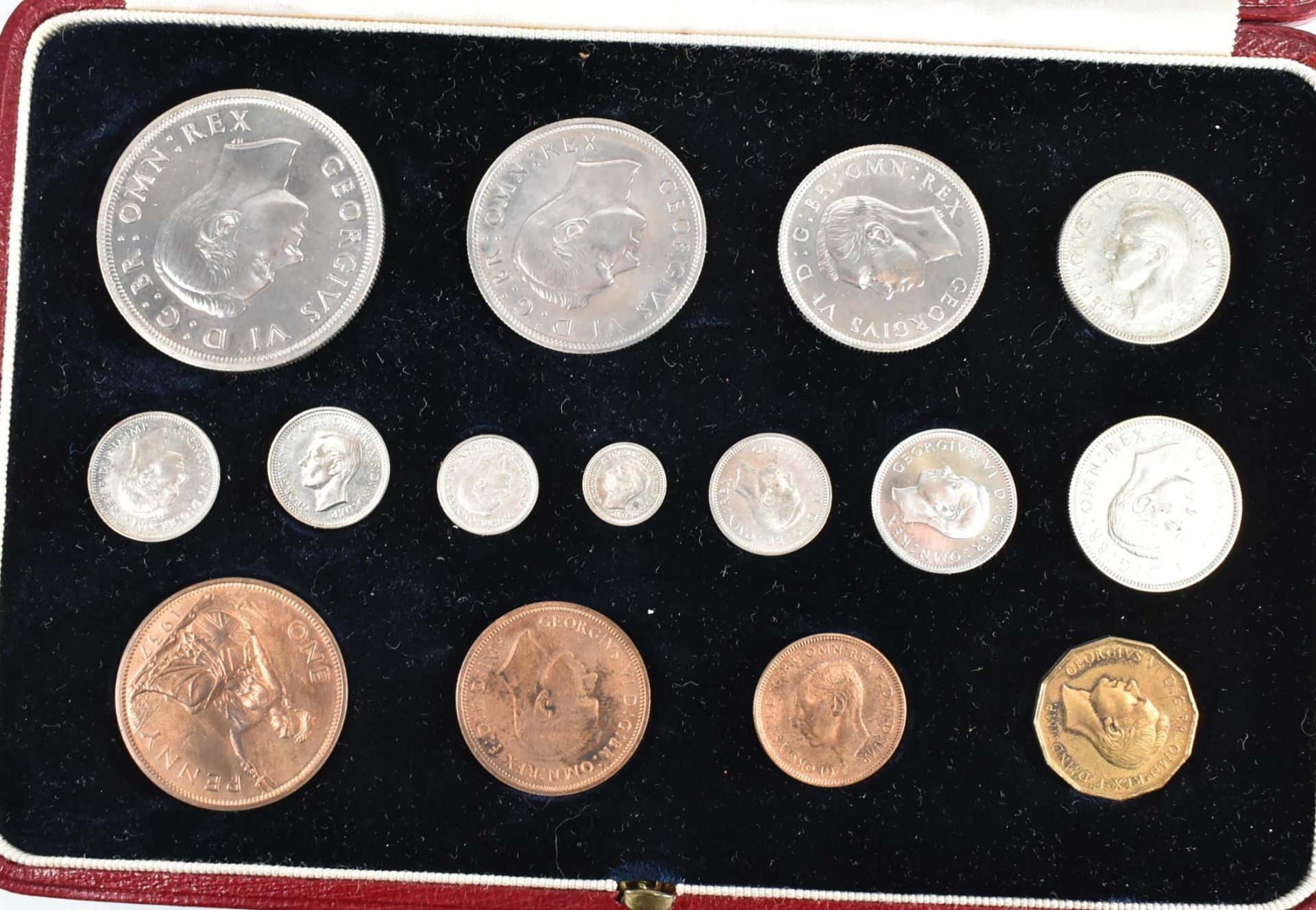 1937 - 15 COIN PROOF SPECIMEN COINS SET IN LEATHER CASE - Bild 3 aus 3