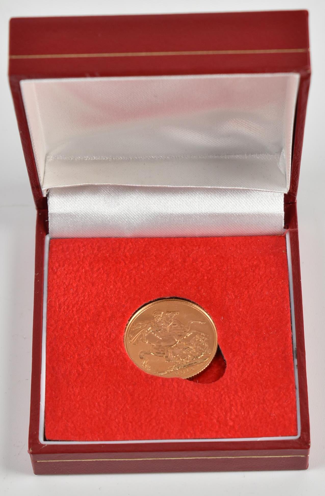 ELIZABETH II 2014 22CT GOLD FULL SOVEREIGN