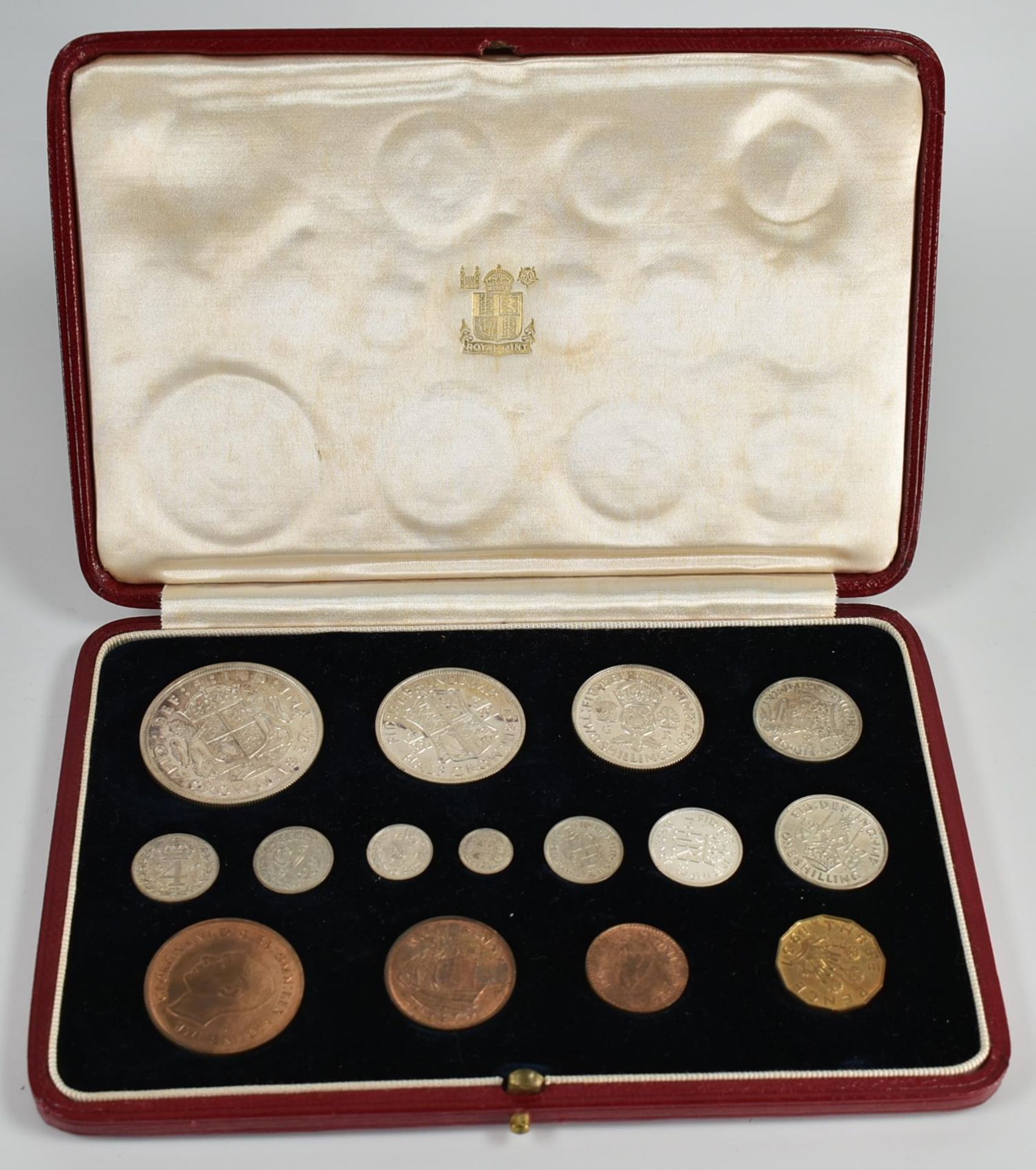 1937 - 15 COIN PROOF SPECIMEN COINS SET IN LEATHER CASE