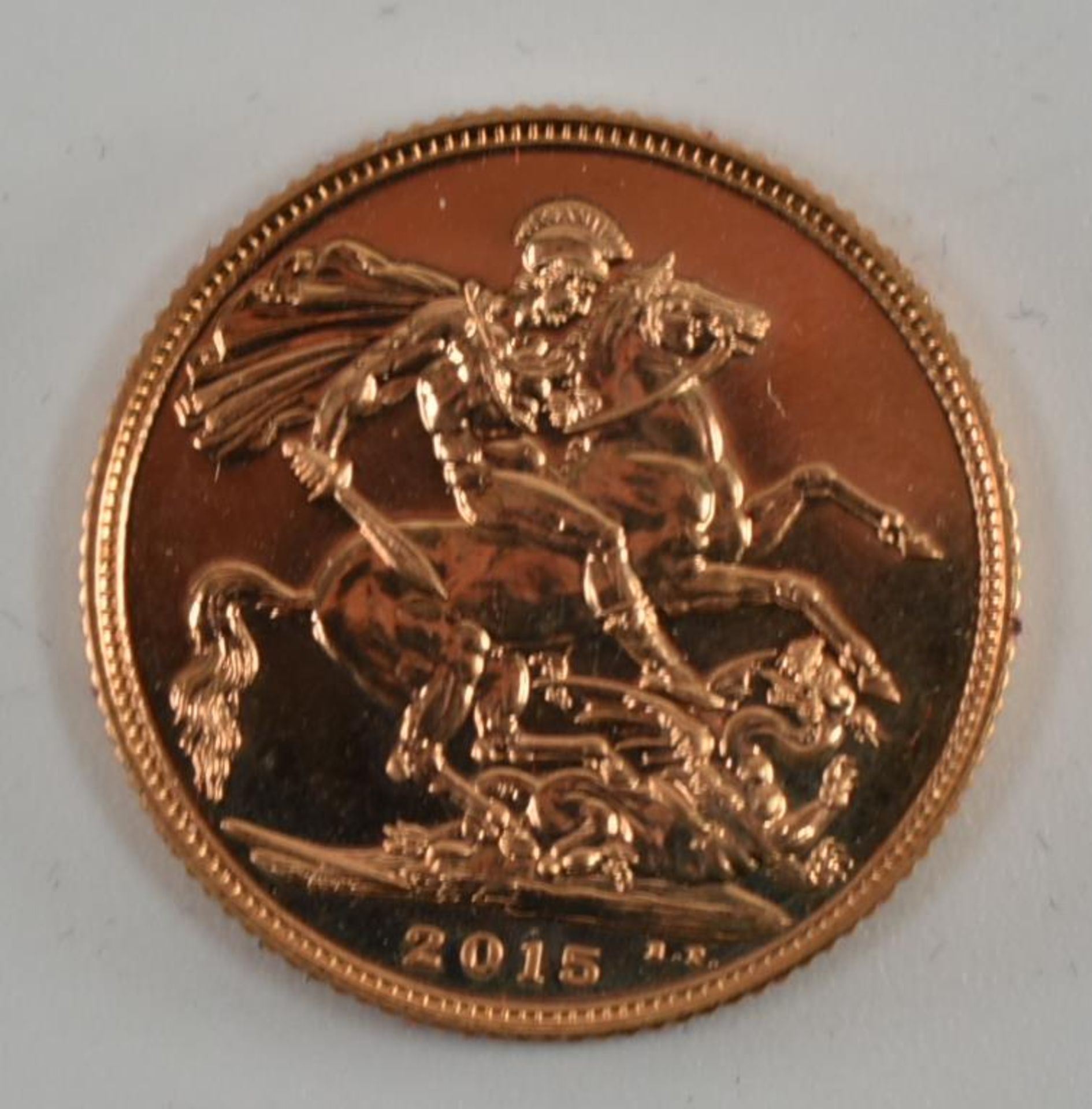 ELIZABETH II 2015 22CT GOLD FULL SOVEREIGN - Image 3 of 3