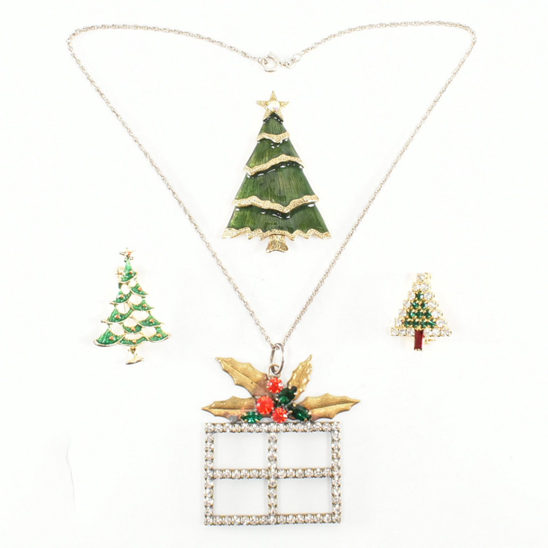 COLLECTION OF CHRISTMAS COSTUME JEWELLERY