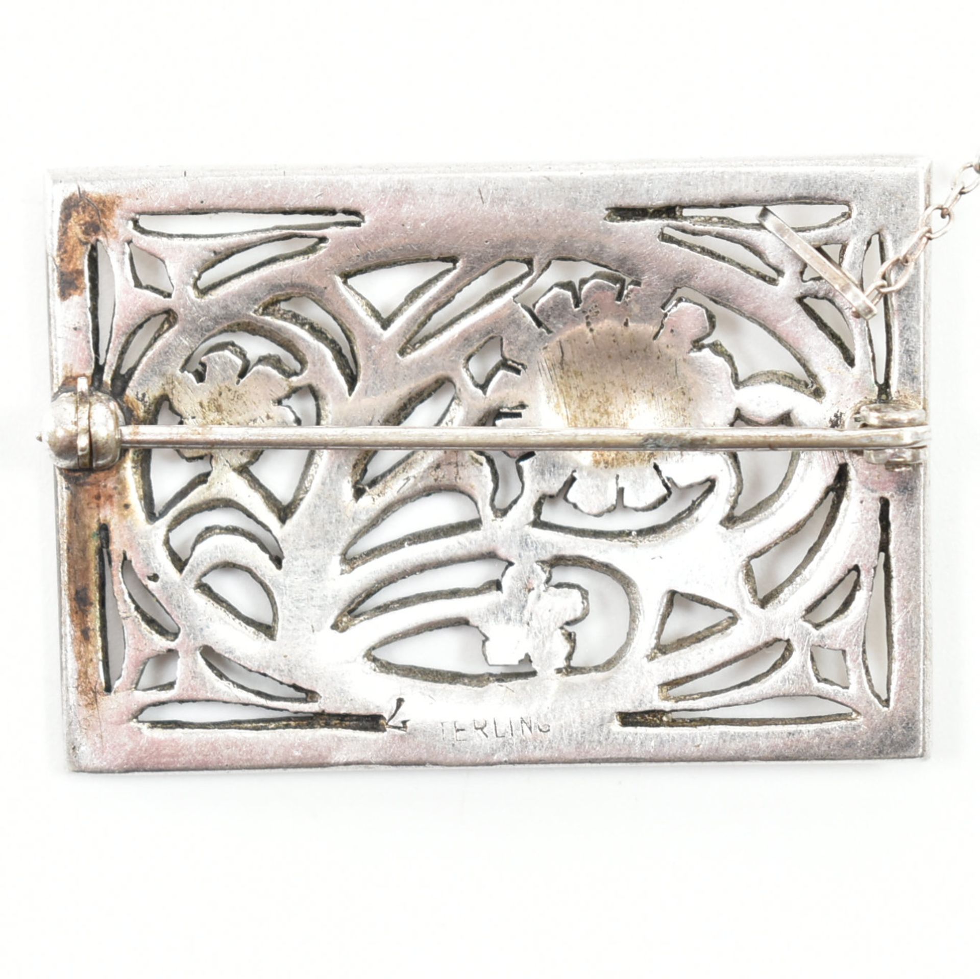 COLLECTION OF ASSORTED SILVER BROOCH PINS - Image 4 of 5