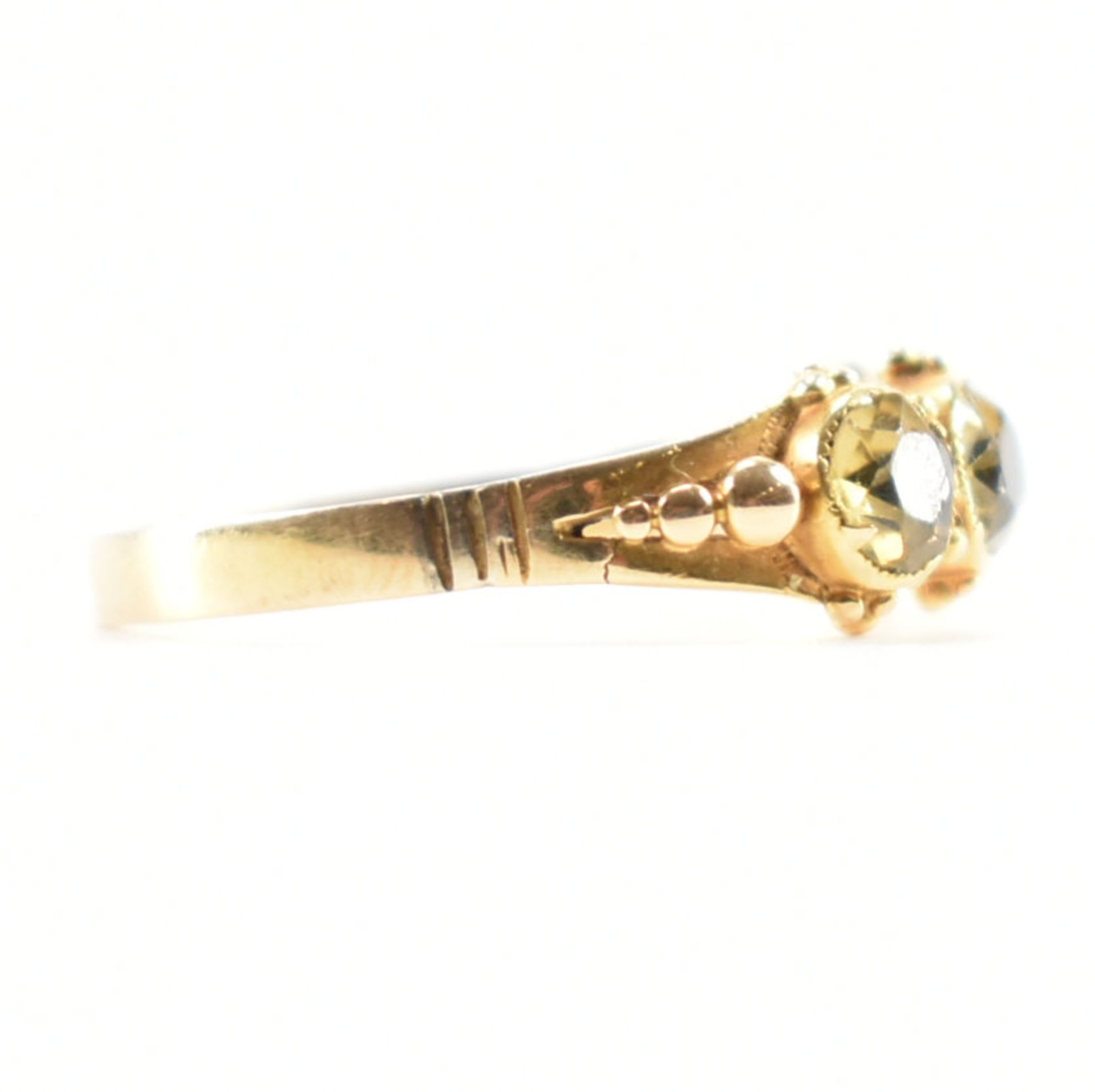 19TH CENTURY YELLOW ZIRCON FIVE STONE RING - Bild 5 aus 7