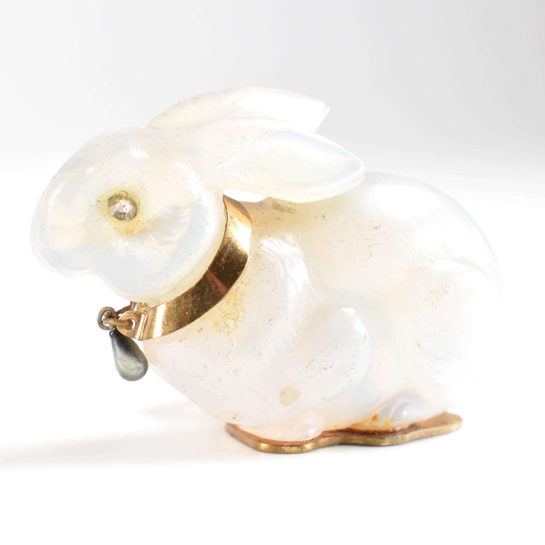 ANTIQUE OPALINE GLASS RABBIT FIGURINE - Image 17 of 18