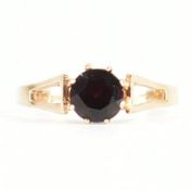 HALLMARKED 9CT GOLD & GARNET RING