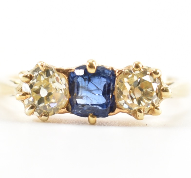 18CT GOLD THREE STONE SAPPHIRE & DIAMOND RING