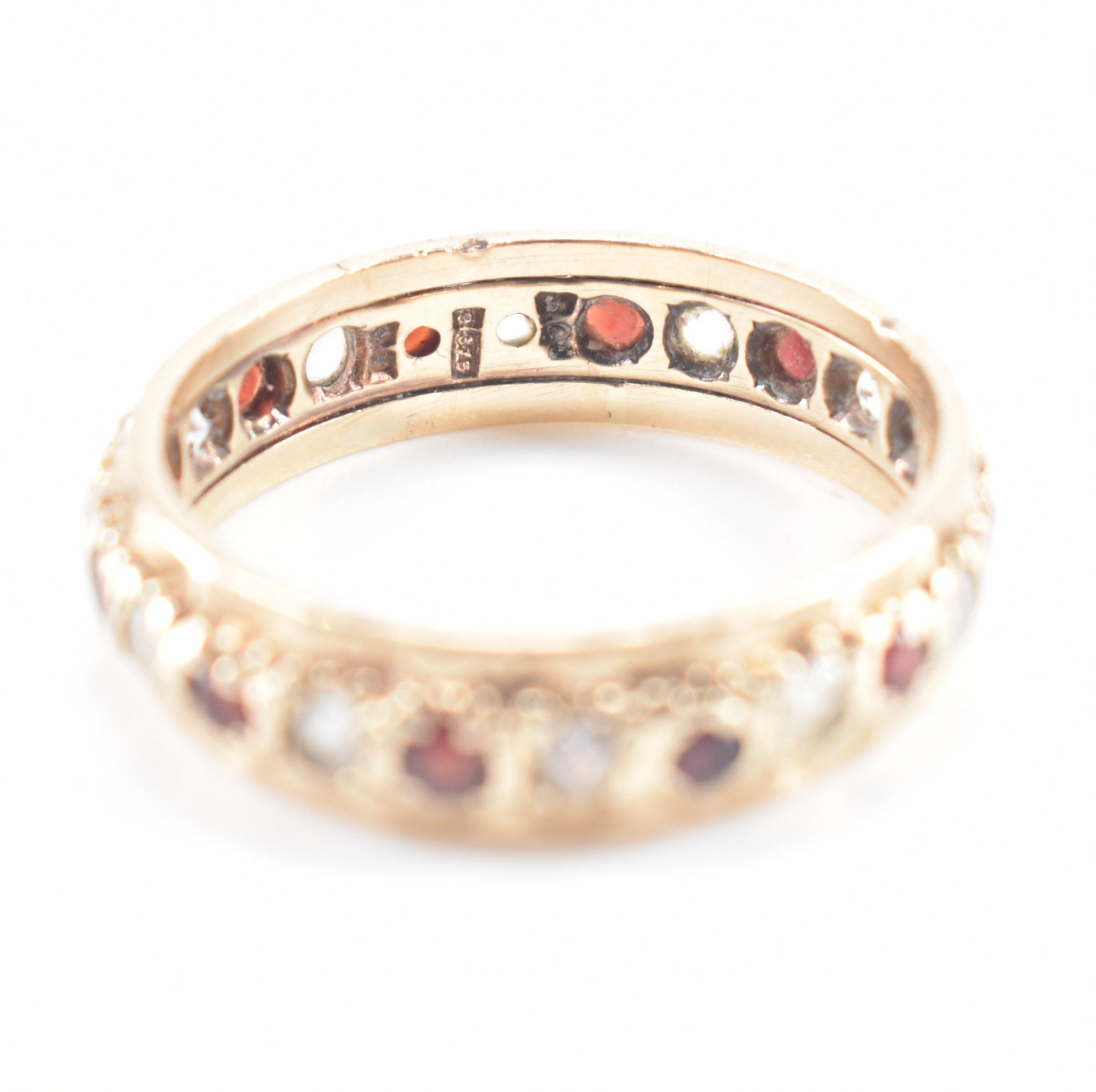 HALLMARKED 9CT GOLD RED & WHITE STONE ETERNITY RING - Bild 6 aus 8