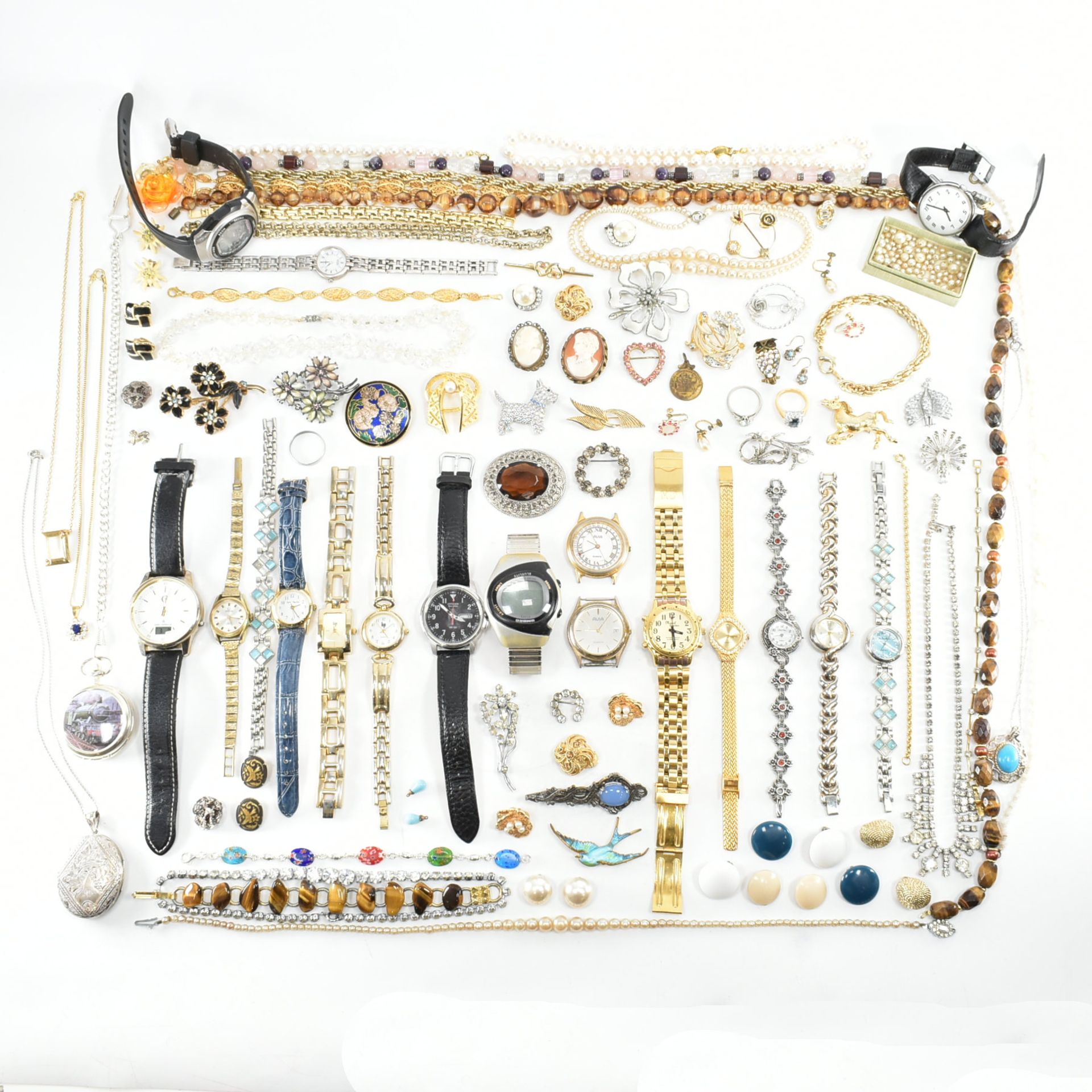 COLLECTION OF VINTAGE COSTUME JEWELLERY