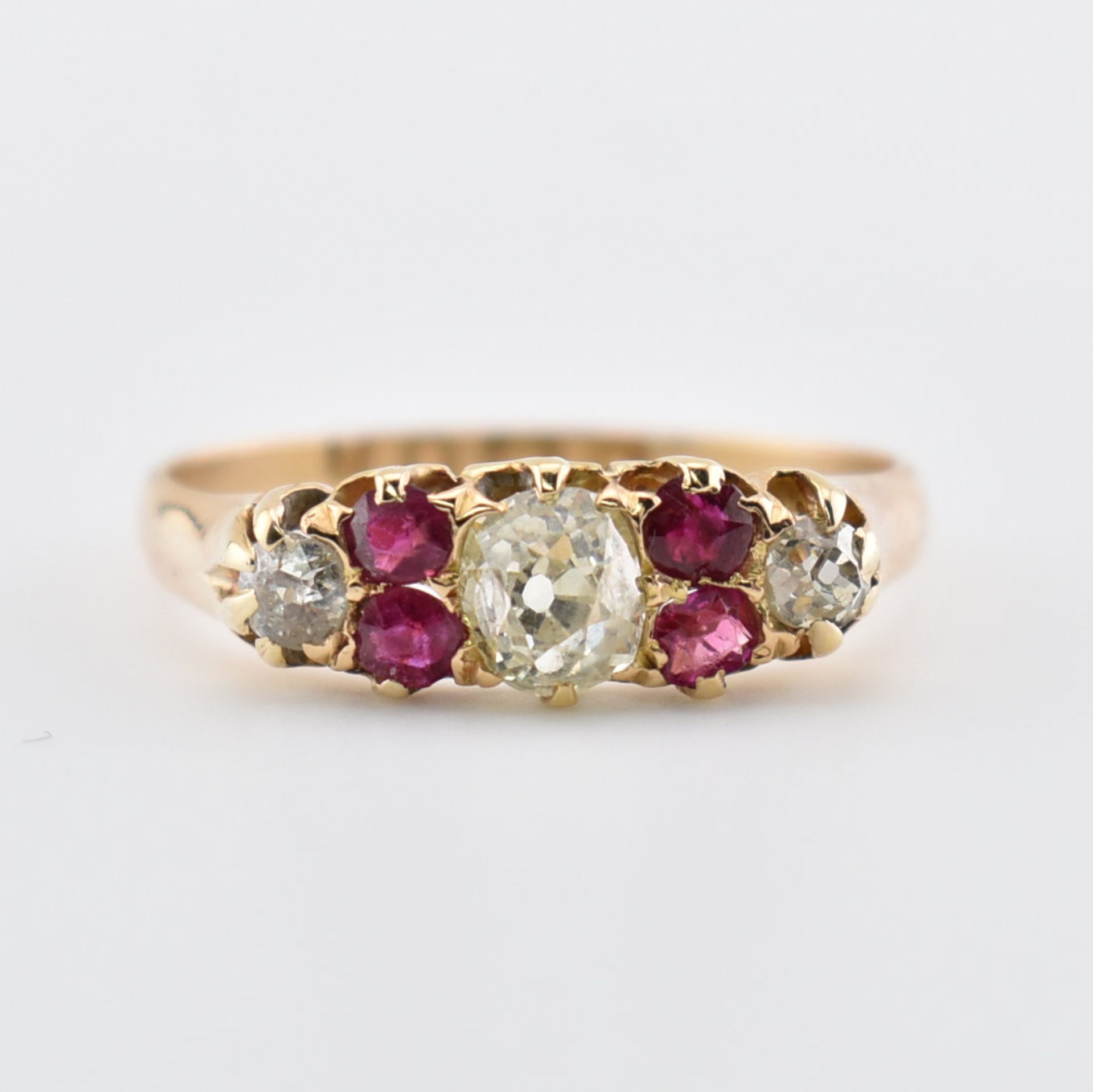 VICTORIAN HALLMARKED 18CT GOLD DIAMOND & RED STONE RING - Image 2 of 7