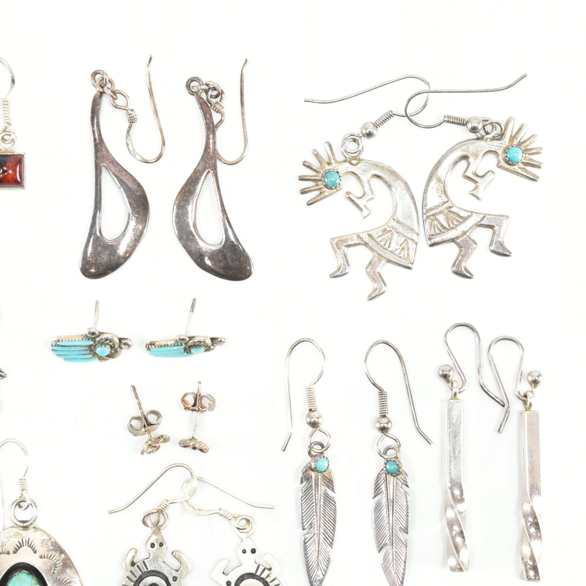 COLLECTION OF ASSORTED SILVER EARRINGS - Image 4 of 9
