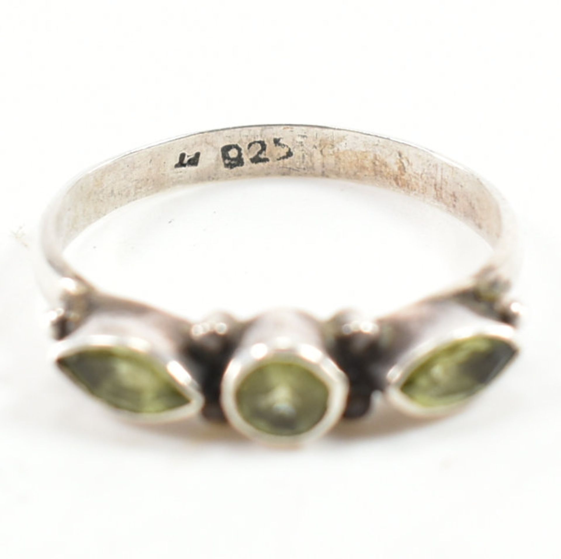 COLLECTION OF 925 SILVER & GREEN STONE SET JEWELLERY - Image 3 of 3