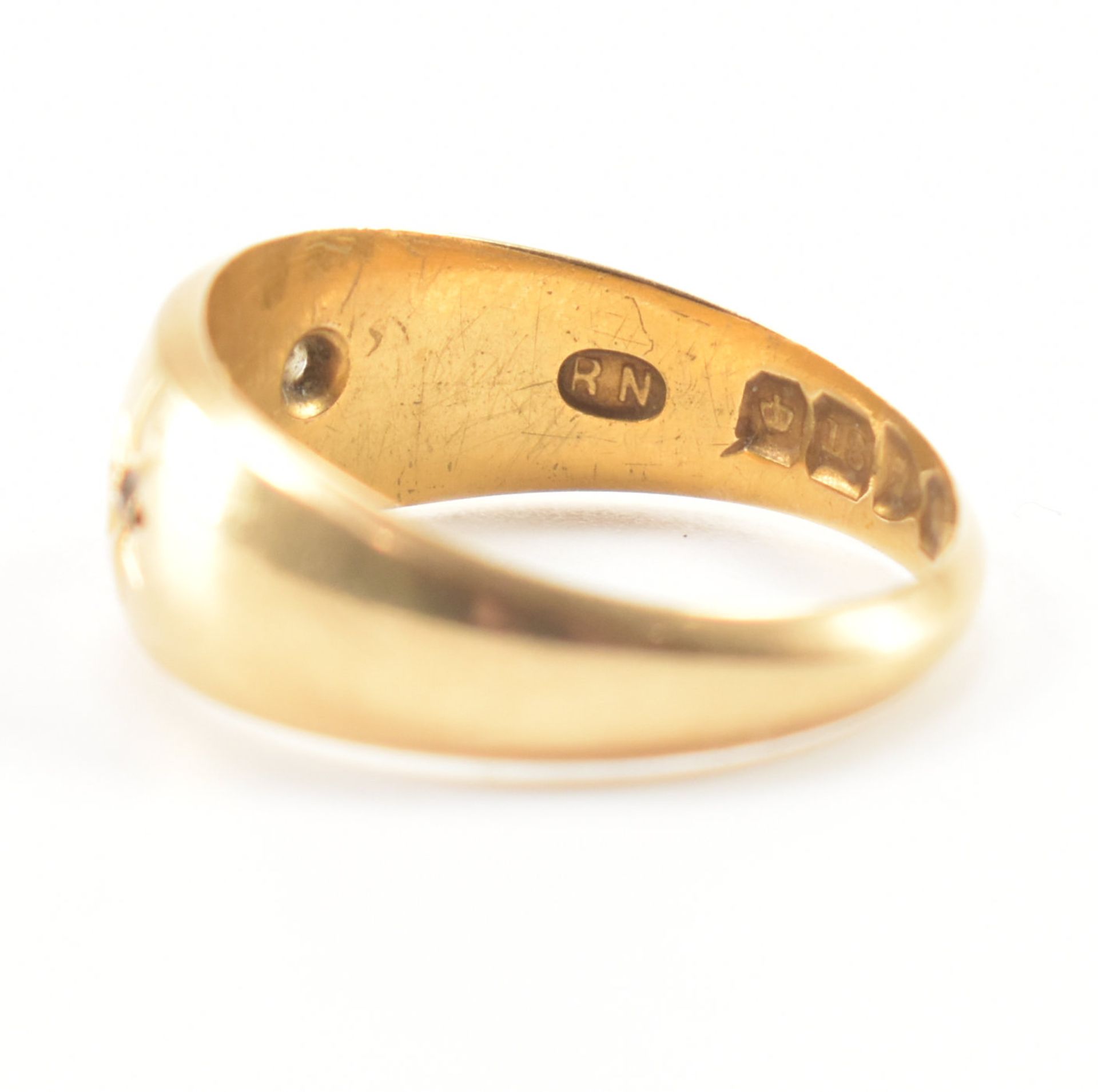 HALLMARKED 18CT GOLD & DIAMOND GYPSY RING - Image 8 of 9